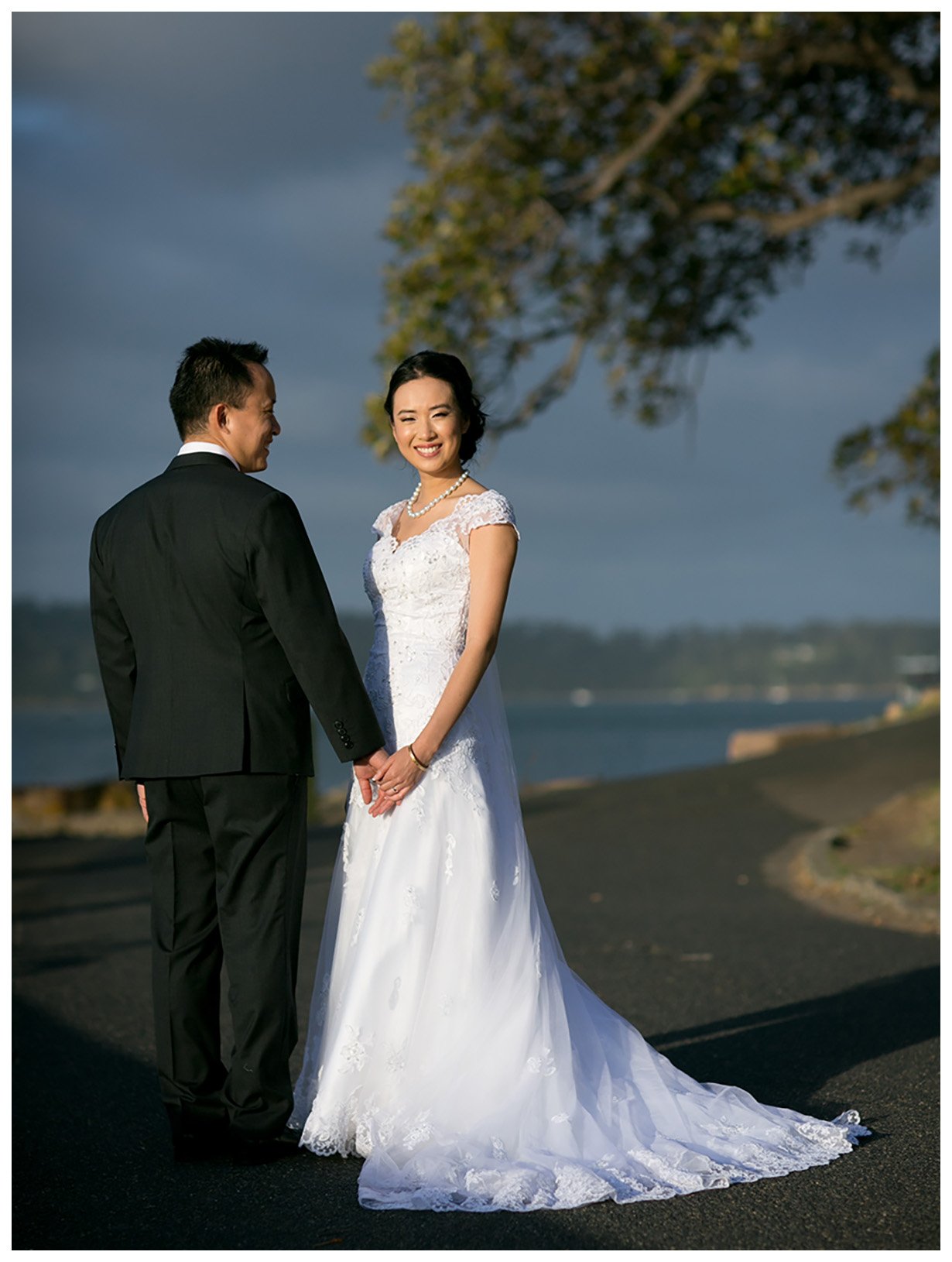 6-royal-botanic-gardens-wedding-bridal-portrait-carmen-john.jpg