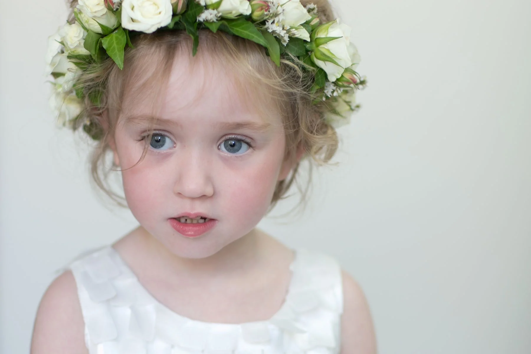 sydney-wedding-photography-flowergirl-portrait.jpg