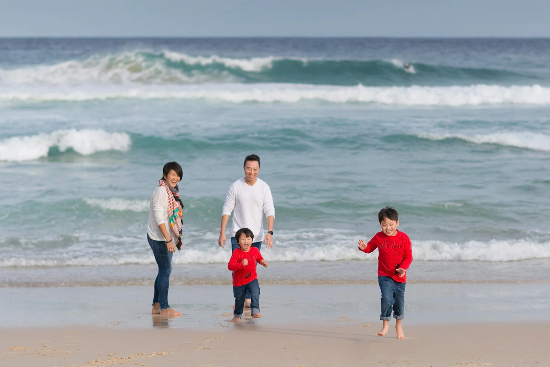 sydney-family-tamarama-beach-portrait-joy.jpg