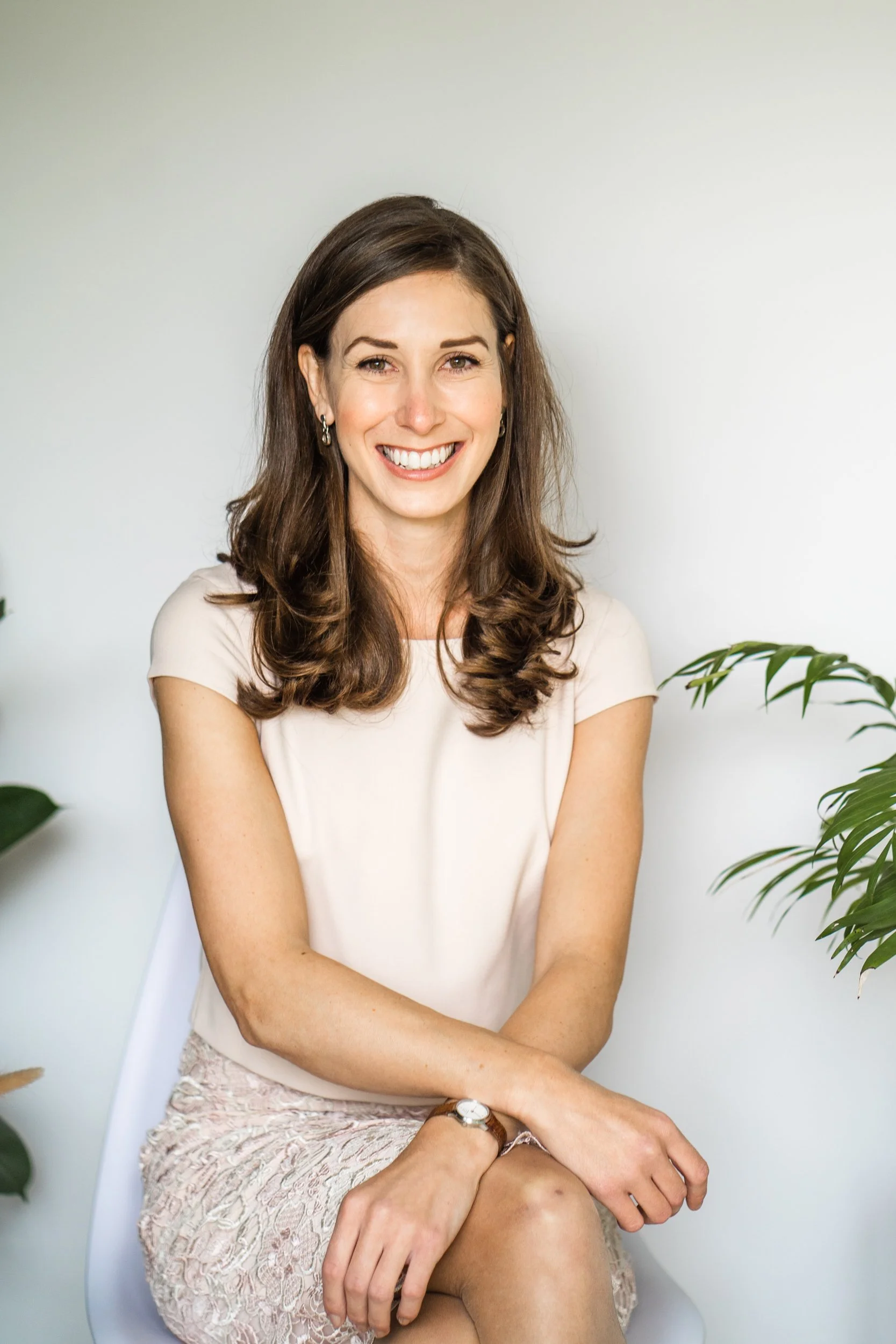 Portrait of Amy Walters Cohen, leadership author and researcher