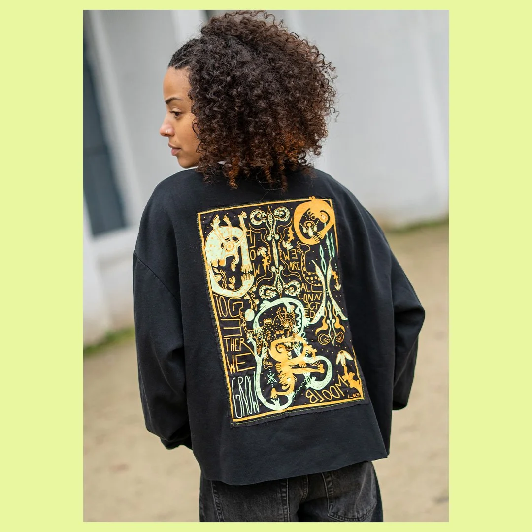 Cropped Pulli Schwarz Bloom-1.jpg