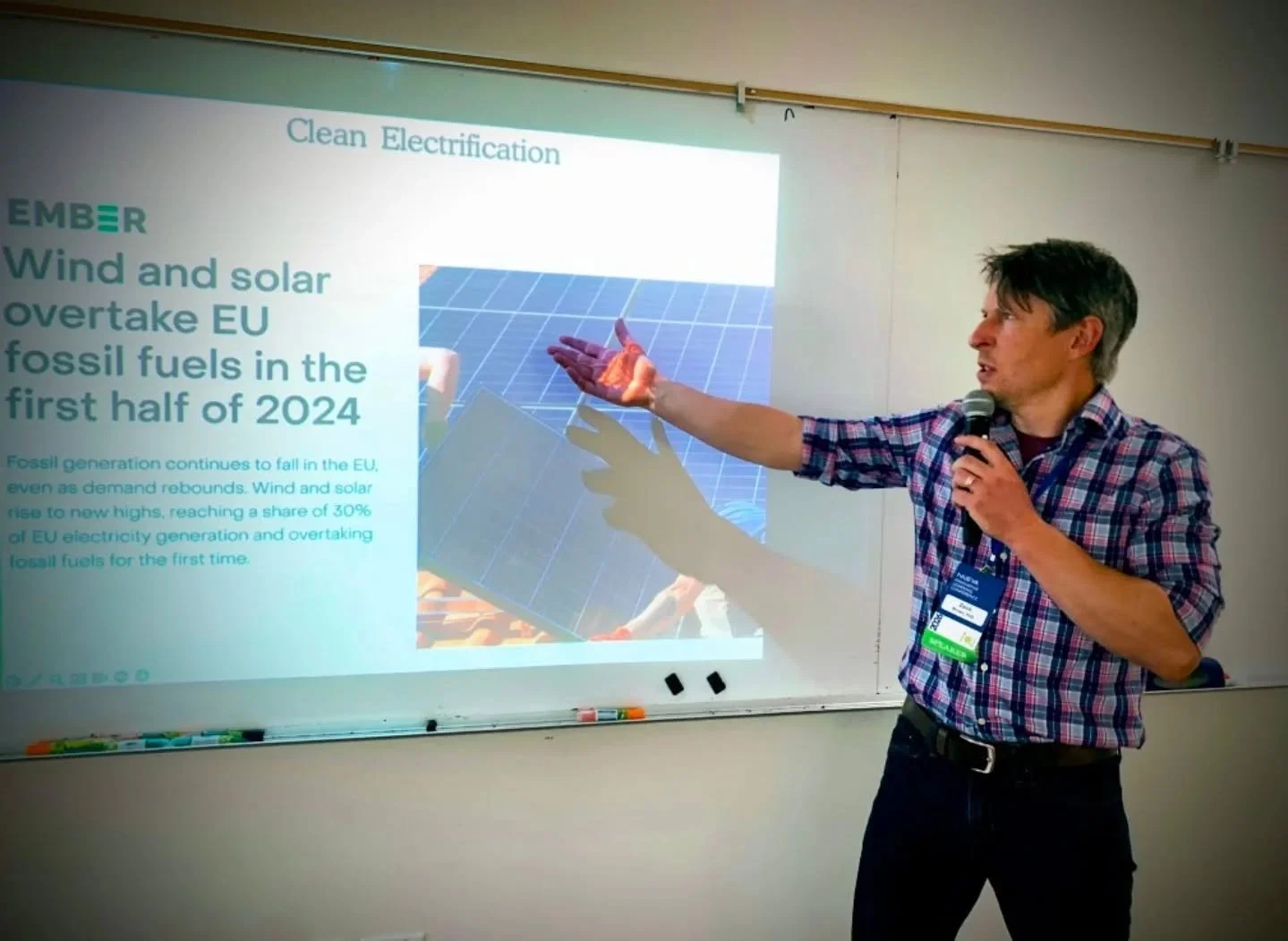 Solstice Project's co-founder Zach Brown presented at Nueva School's Innovative Learning Conference&mdash;a chance to inspire a few more independent school leaders &amp; educators toward bold climate action!
Thanks to Nueva School for hosting.  Onwar