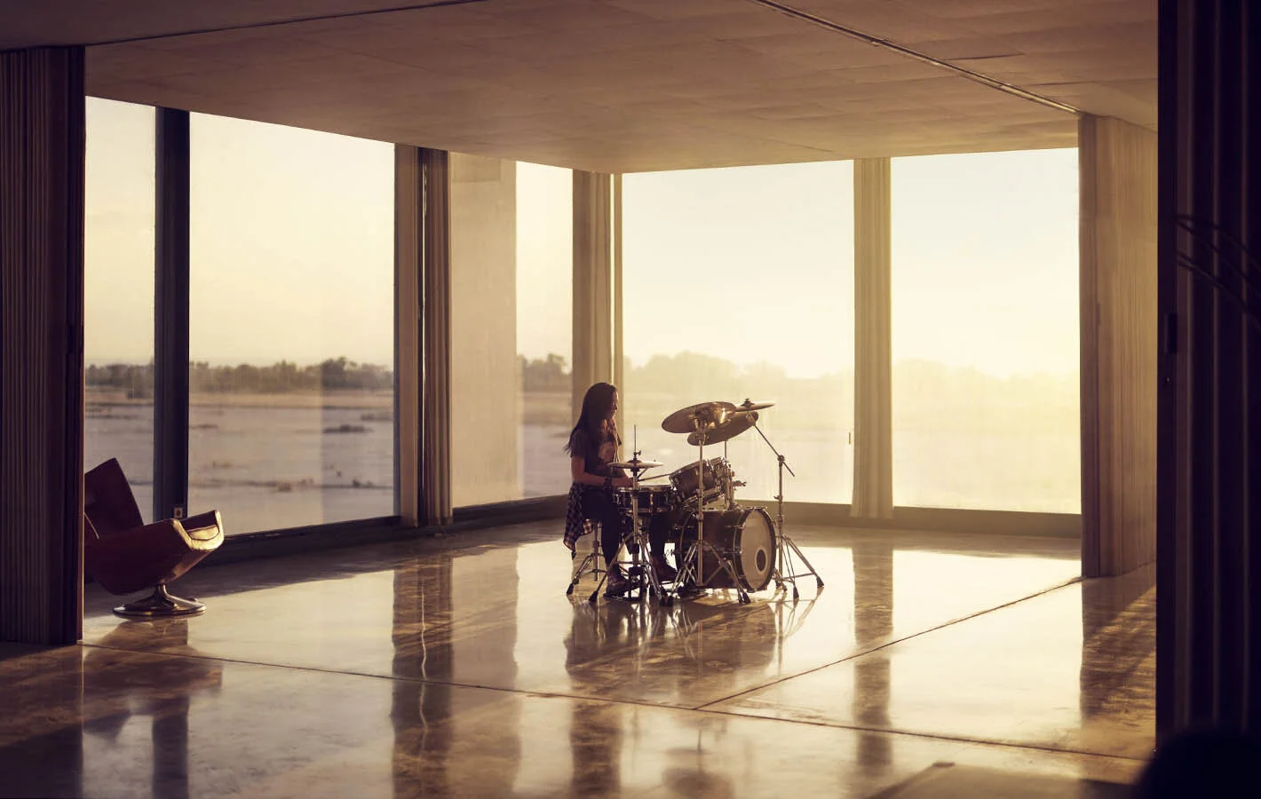 Drummer Girl - Advertising Photographer  (Copy)