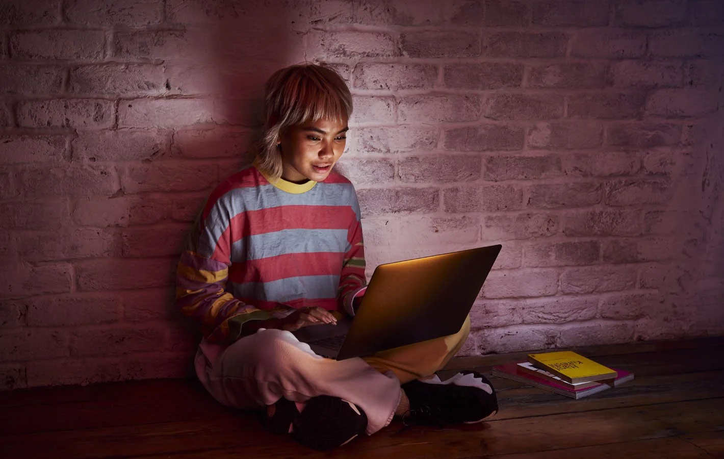 Laptop Glow - Lifestyle Photography  (Copy)