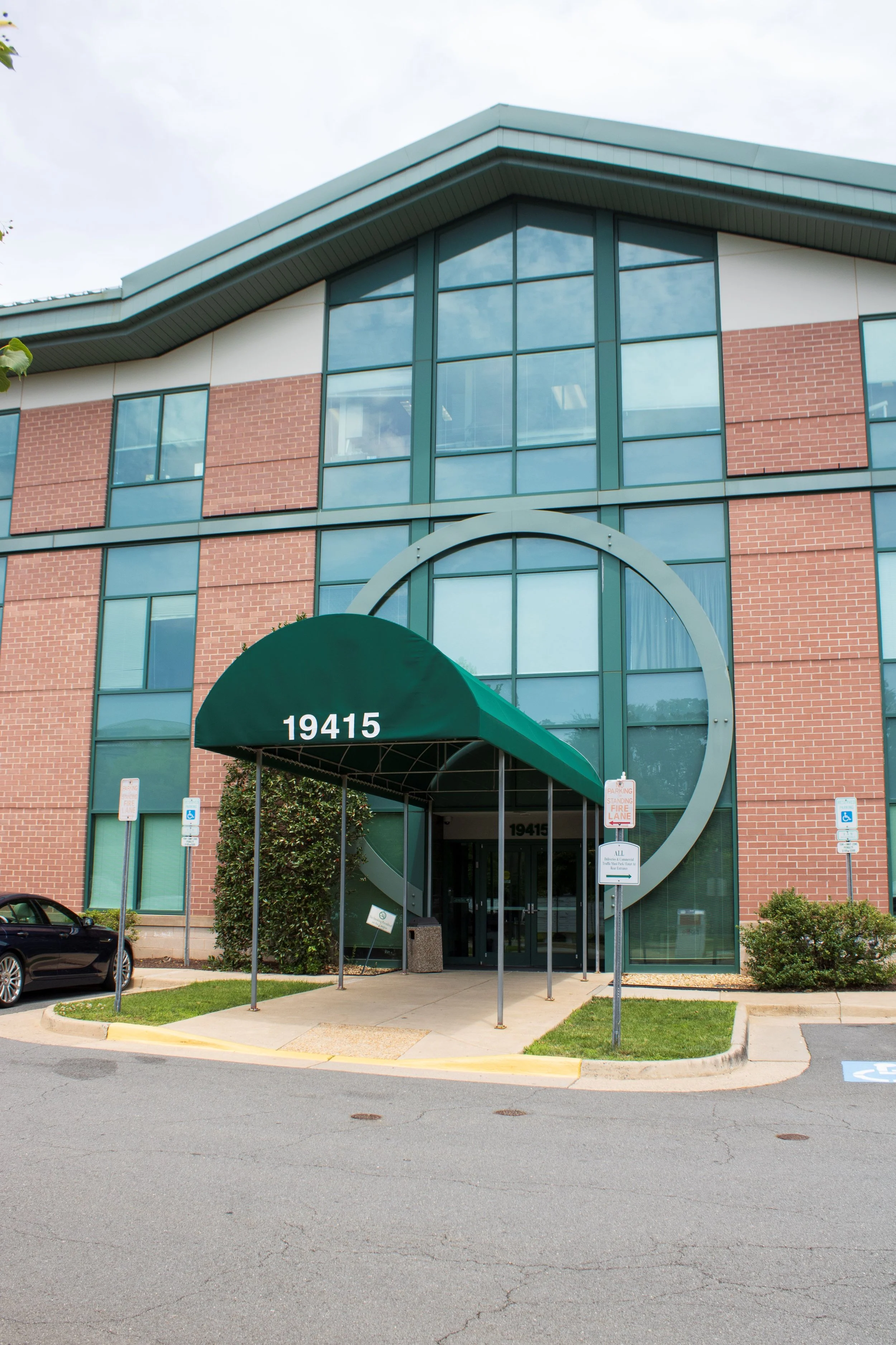 Main entrance for Mosaic Virginia in Lansdowne.