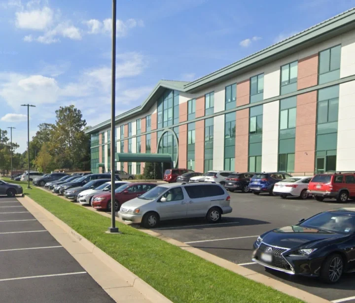 Outside Building View for Mosaic Virginia's Lansdowne office.