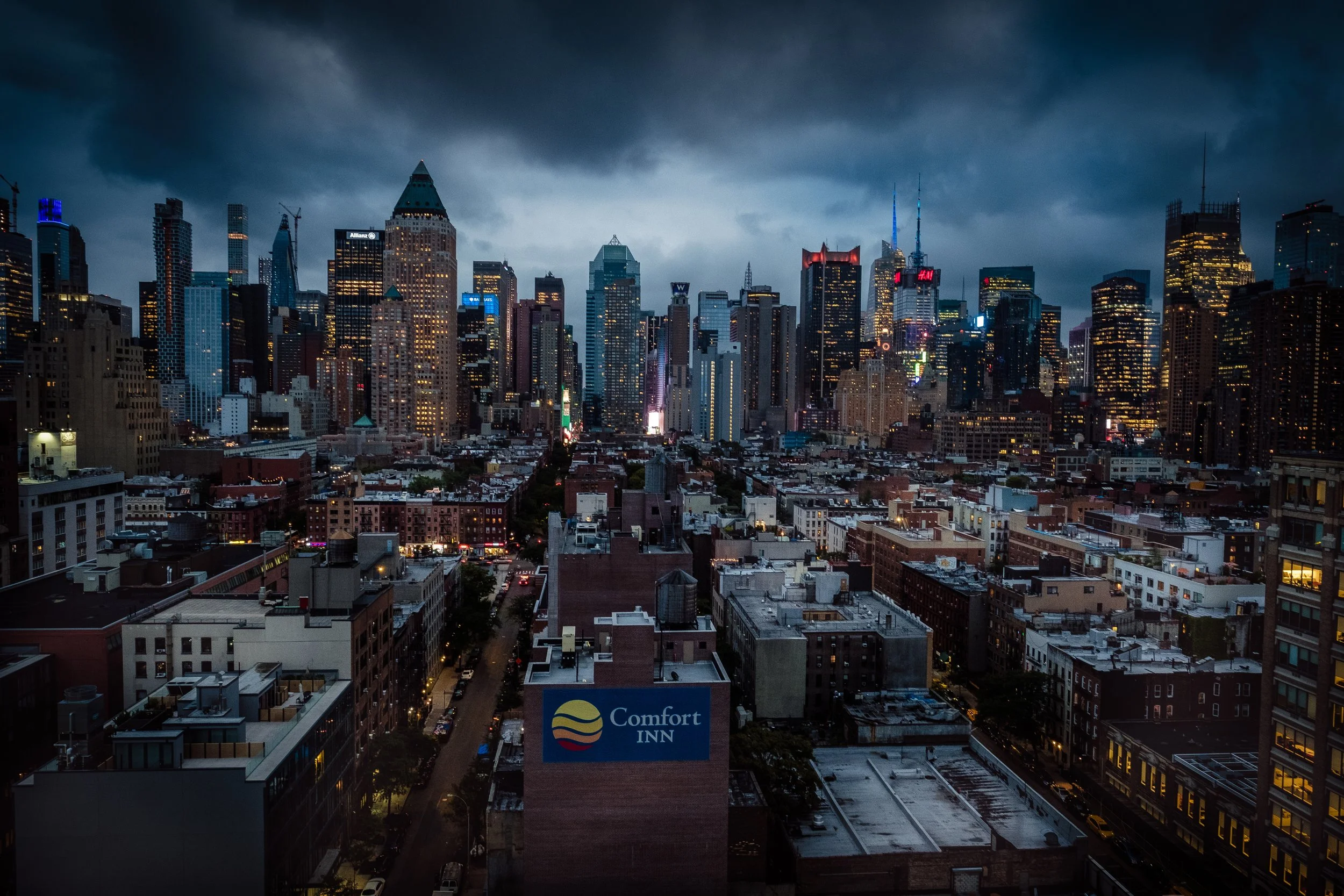 Evening light over Manhattan, New York, USA