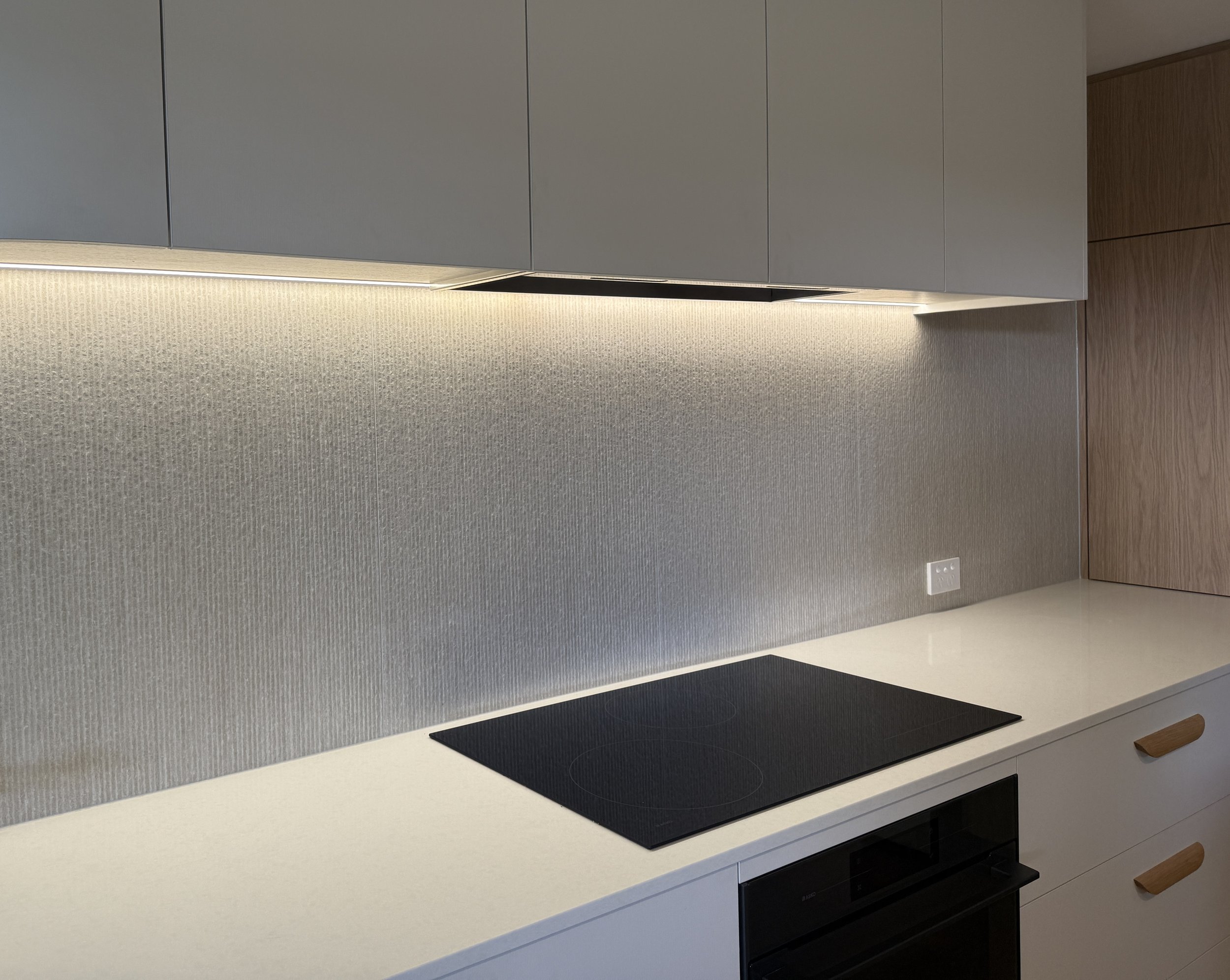 Kitchen renovation by Graziani Tiling & Renovations (GTR Renovations) in Perth, featuring splashback tiling, modern cabinetry, and contemporary kitchen finishes.