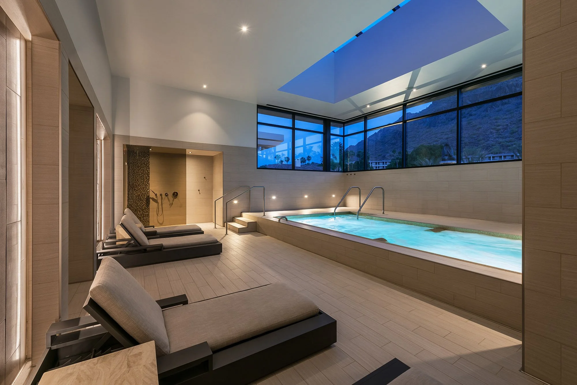 18-019-11 Mens Spa.jpg