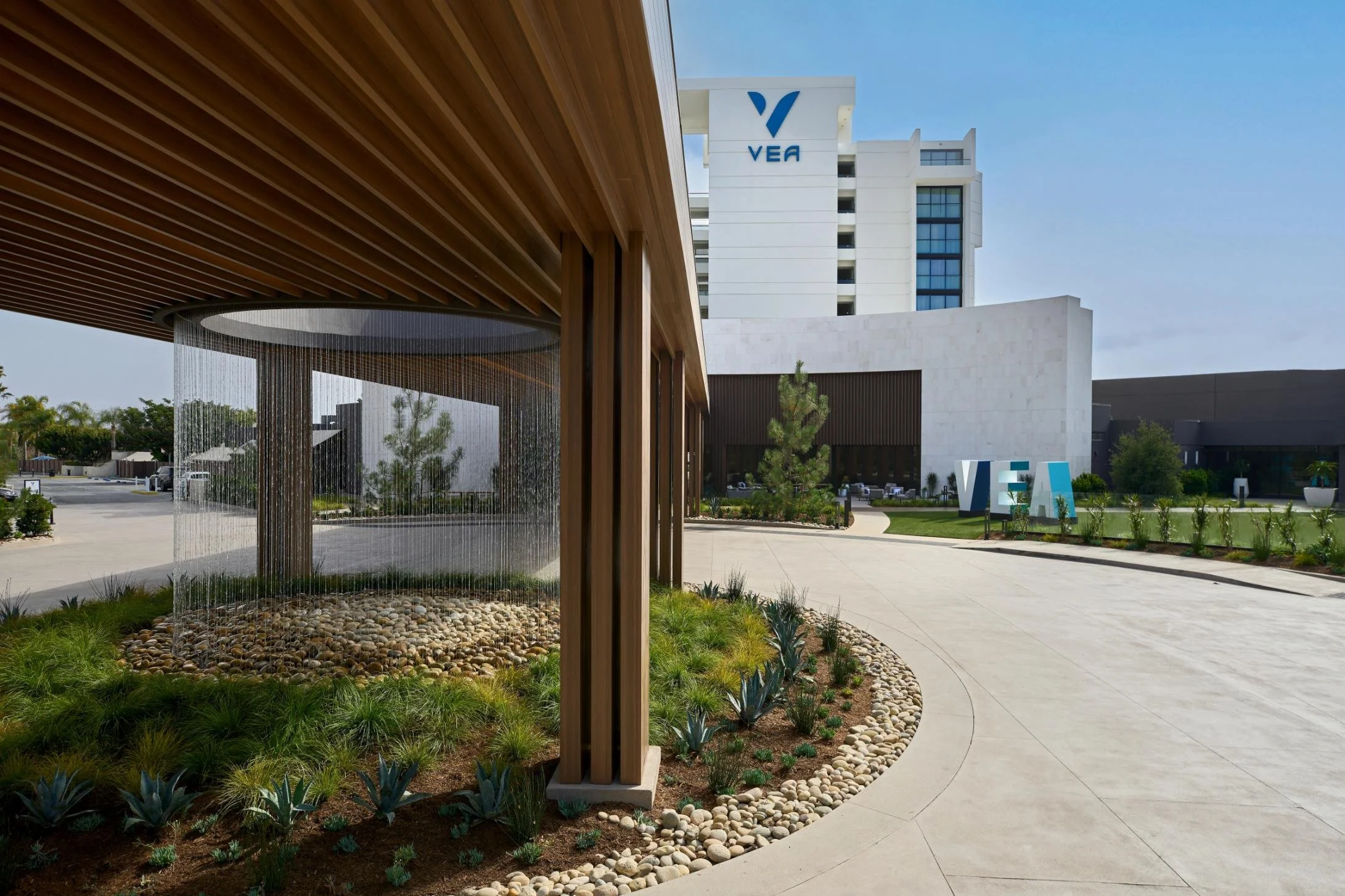Exterior_Front_Entrance_5981_V2.jpg