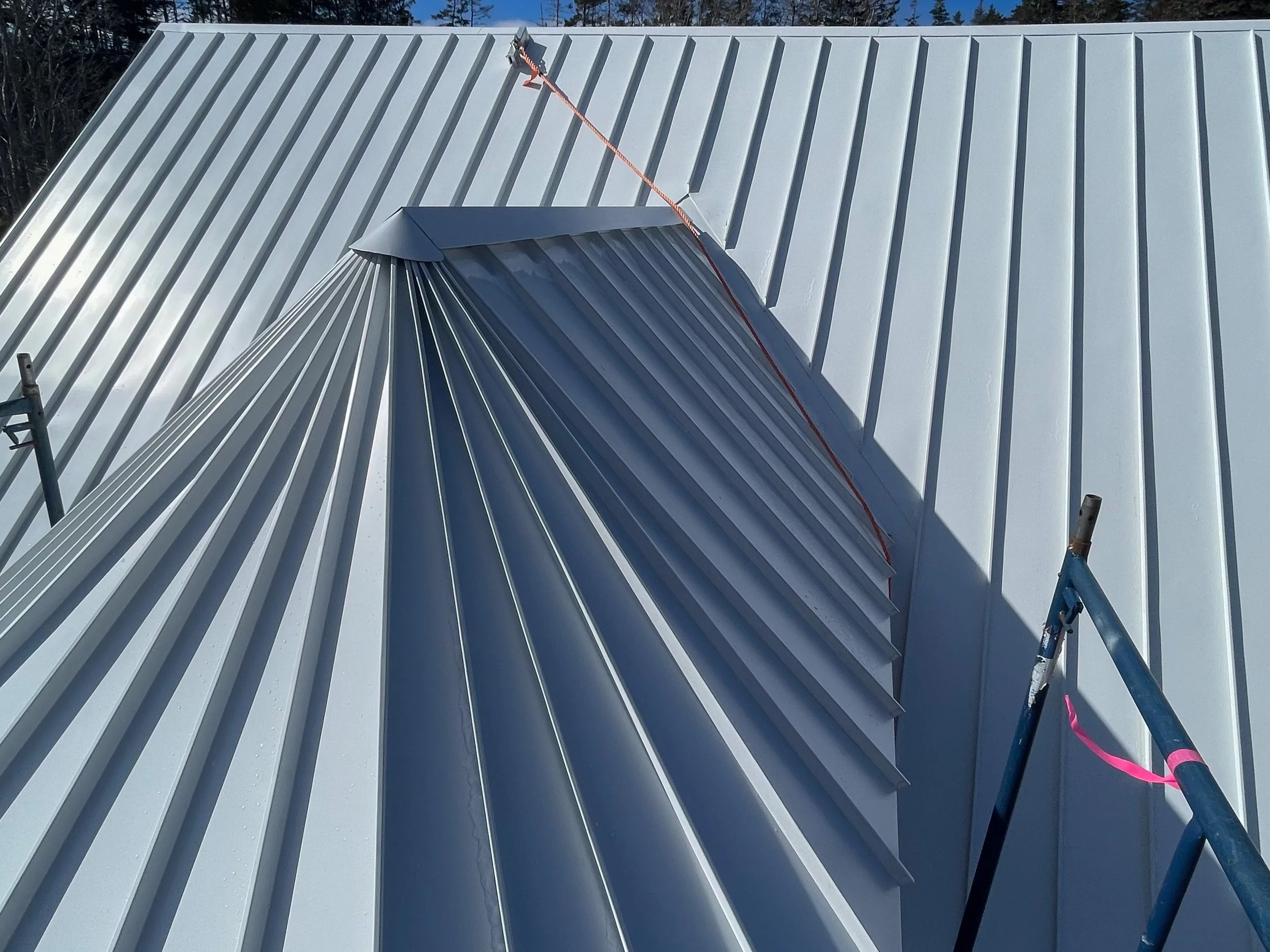 Rubarth Builders metal roofing Mason's Beach-6.jpg