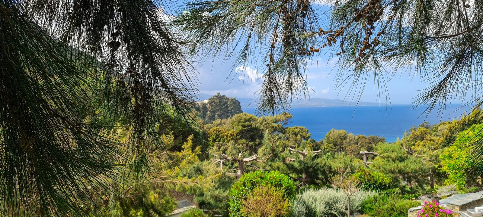 Village de Nonza sur la côte ouest du Cap Corse
