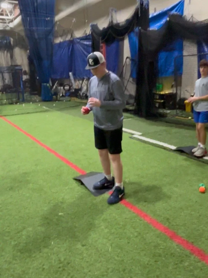 Can you stabilize your hips in the frontal plane❓

A common issue I see is the inability to effectively use the drive leg during the stride phase. Training this needs context. In order to produce the most force down mound, we need to stabilize the hi