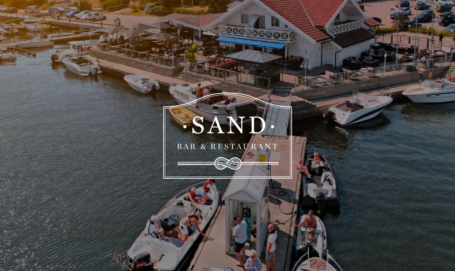 Dronebilde av Sand Bar & Restaurant på Vesterøy | Hvaler