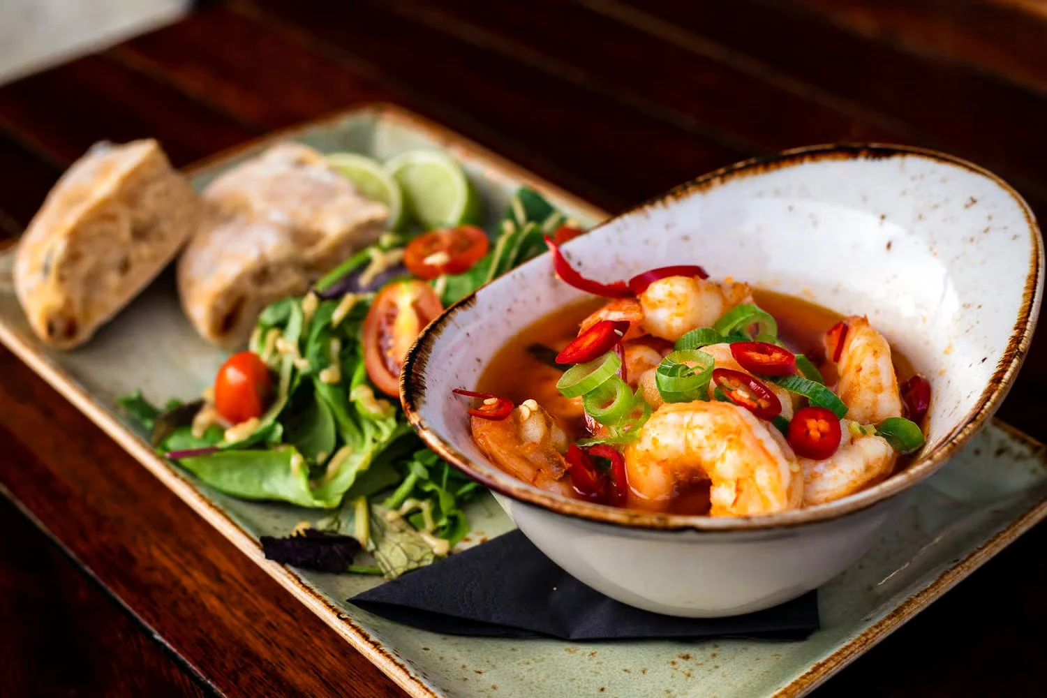 Bilde av Scampi med chili og salat på Sand Bar & Restaurant på Vesterøy | Hvaler