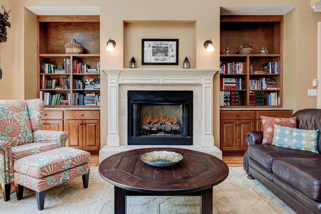 living room firesplace.jpg
