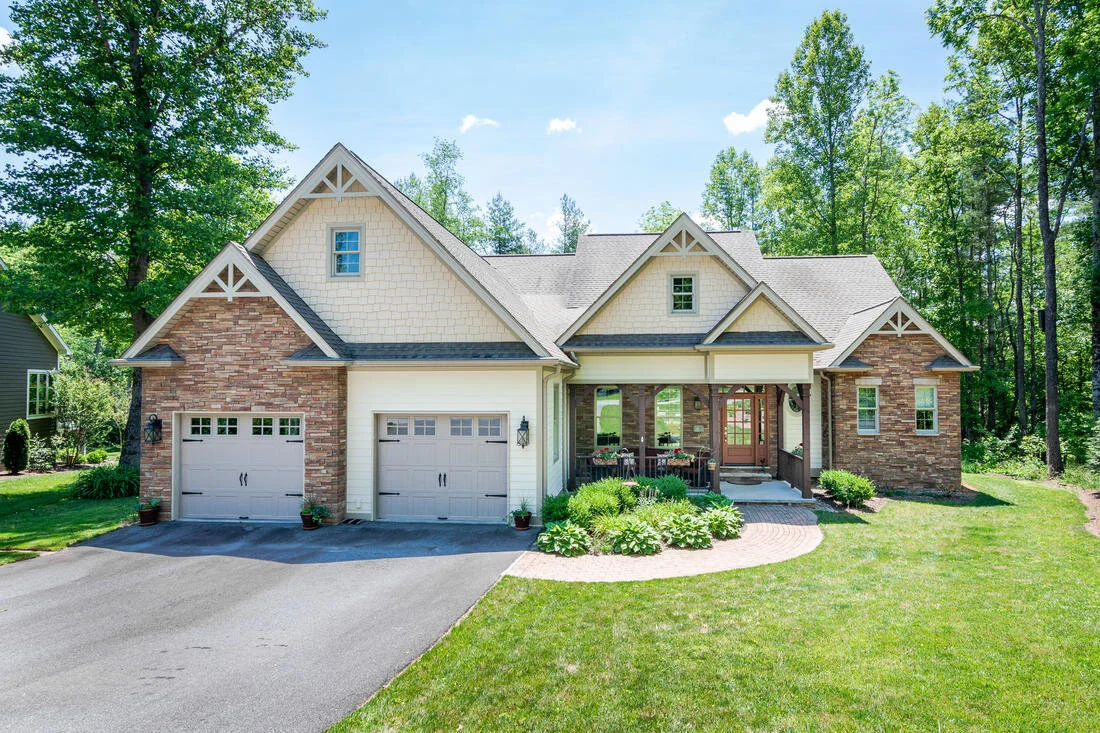 Mills River Artist's Home