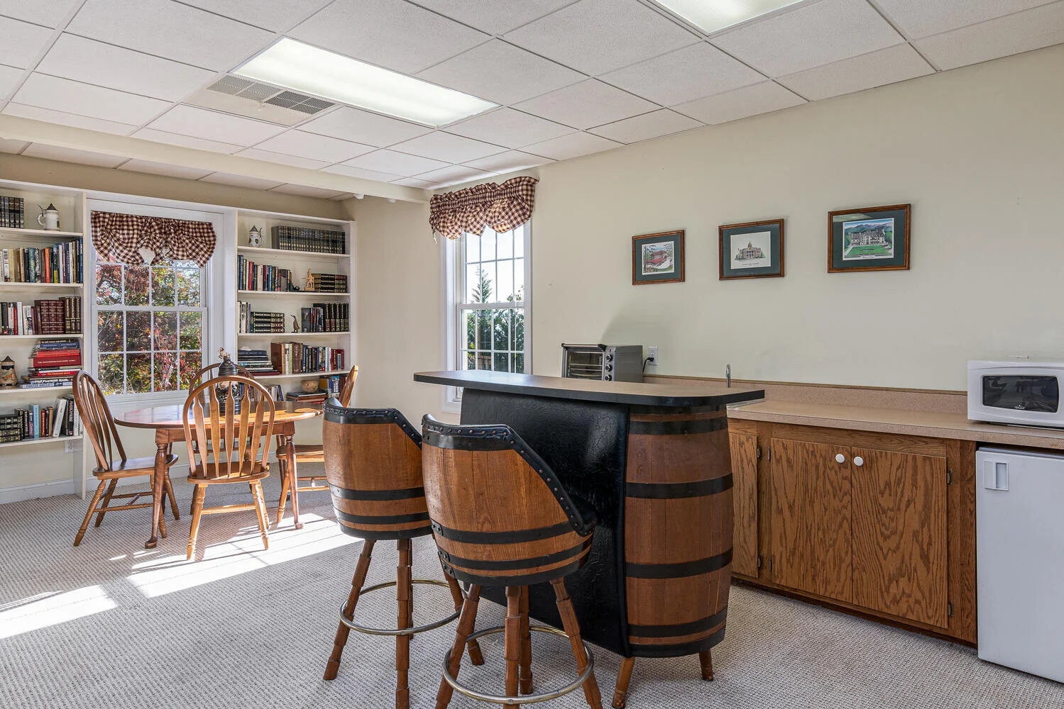 Basement Bar / Eat-in AFTER!