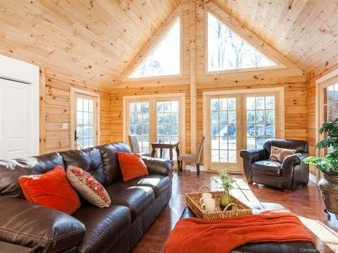 Great Room to Windows BEFORE...
