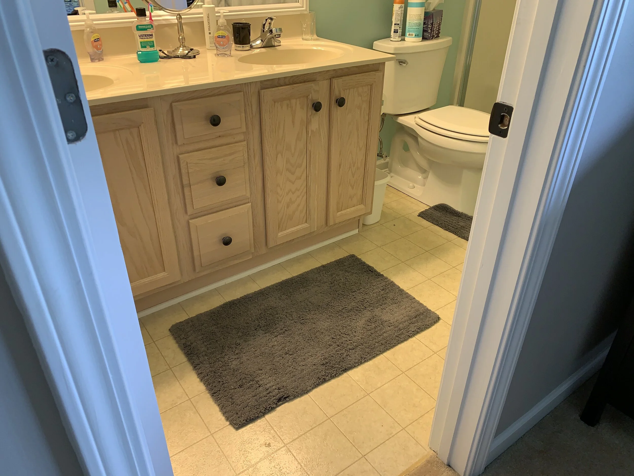 Master Bath BEFORE...