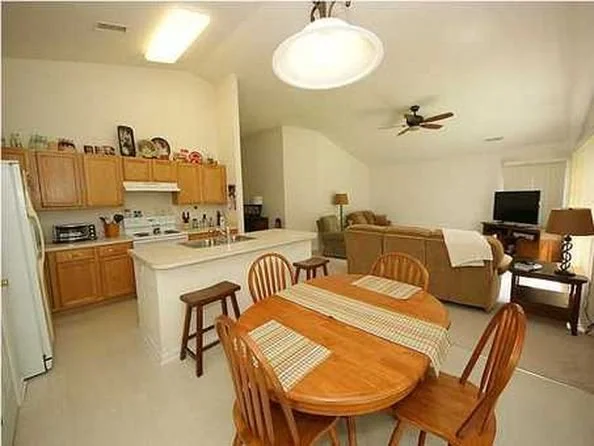 WC Dining towards Living BEFORE.jpg