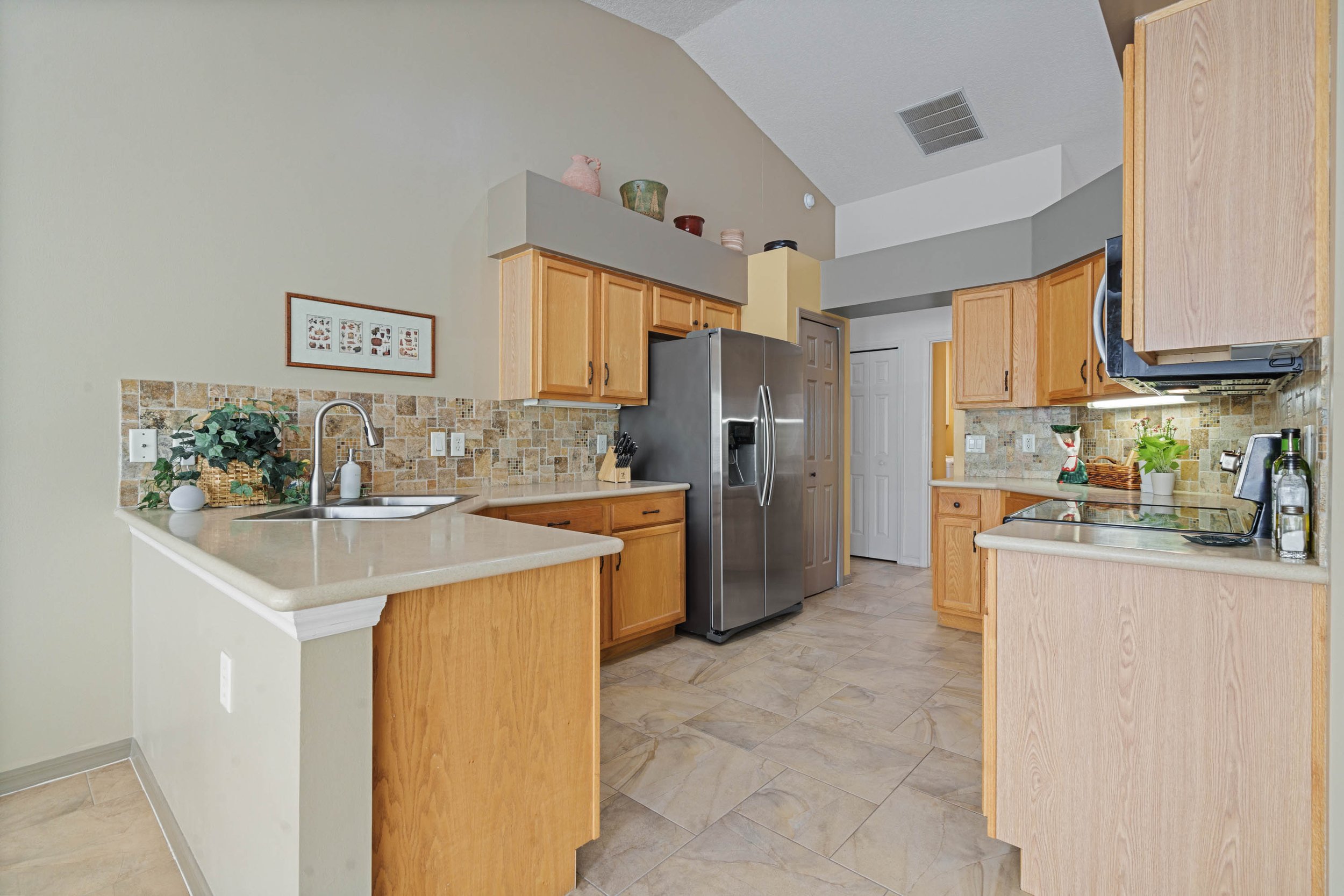 sawgrasskitchembefore2.JPG