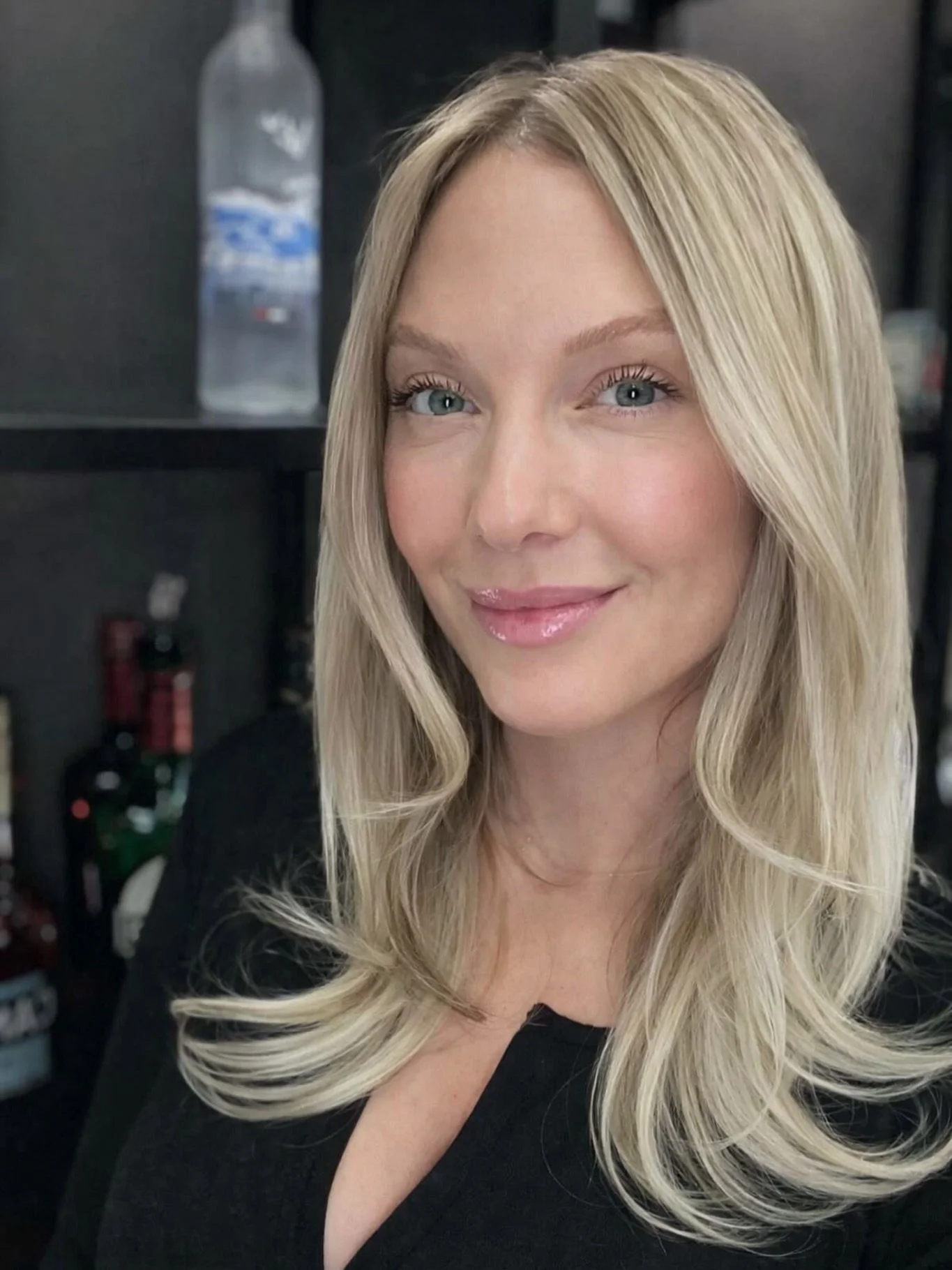 Blonde refresh complete 💁🏼&zwj;♀️✨
@jazmincolourist 
#highlights #blondie #blondehair #studiolco