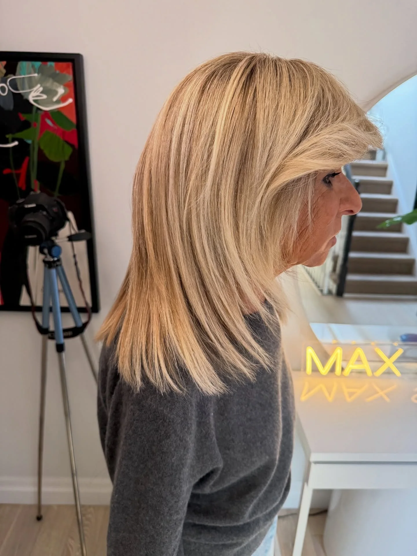 Jazz worked her magic on our beautiful Jan ✨
Fresh highlights for one of our most loyal and supportive clients 🤍  @bubbyjan5 
We appreciate you more than you know!
Haircut by Max ✨
#highlights #blondehair #torontosalon #torontocolorist