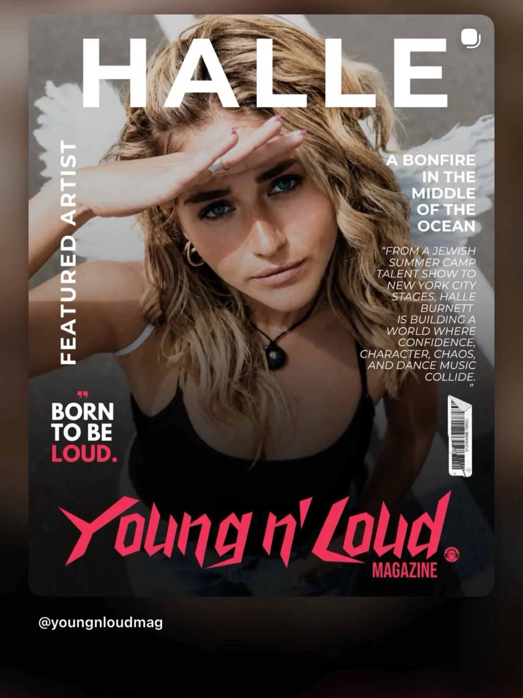 When the color deserves its own cover. 🔥✨
Color by @jazmincolourist 👏🏻

#BlondeHair #DimensionalBlonde #BlondeInspo #HairGoals #MagazineHair