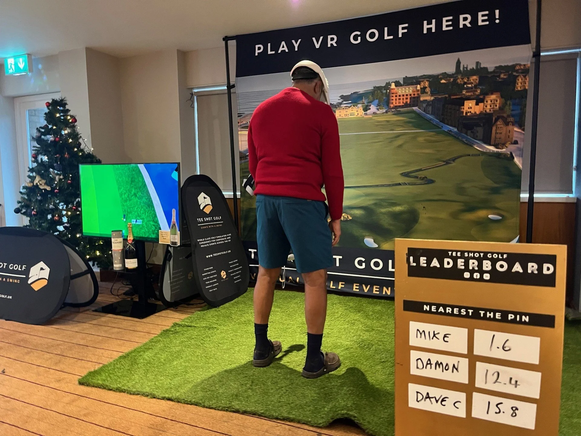 VR Golf at Networking Event