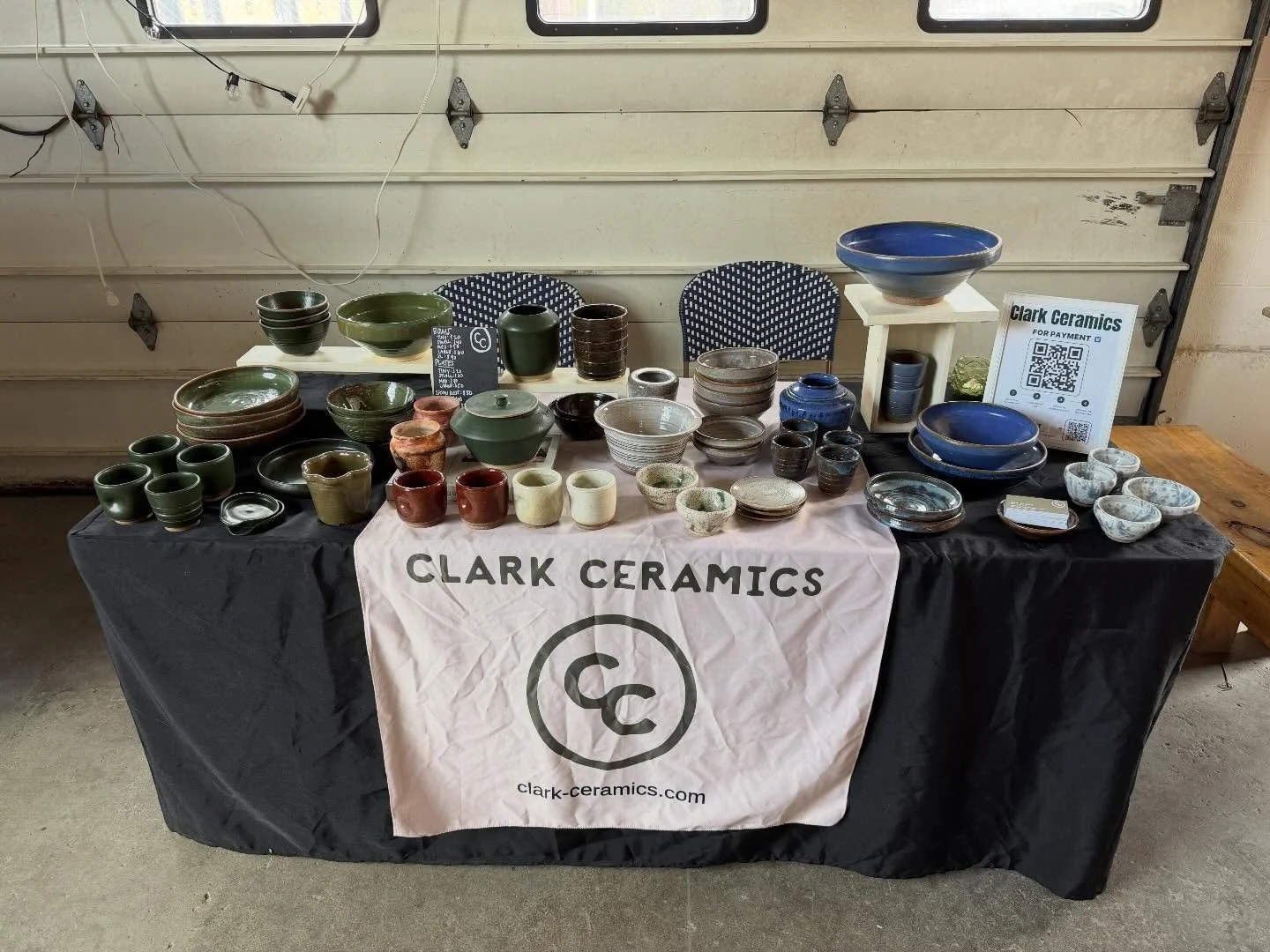 Come on over to @returnbrewing for some honky tonk and some amazing makers selling their things! #ceramics #pottery #hudson #hudsonvalleyny