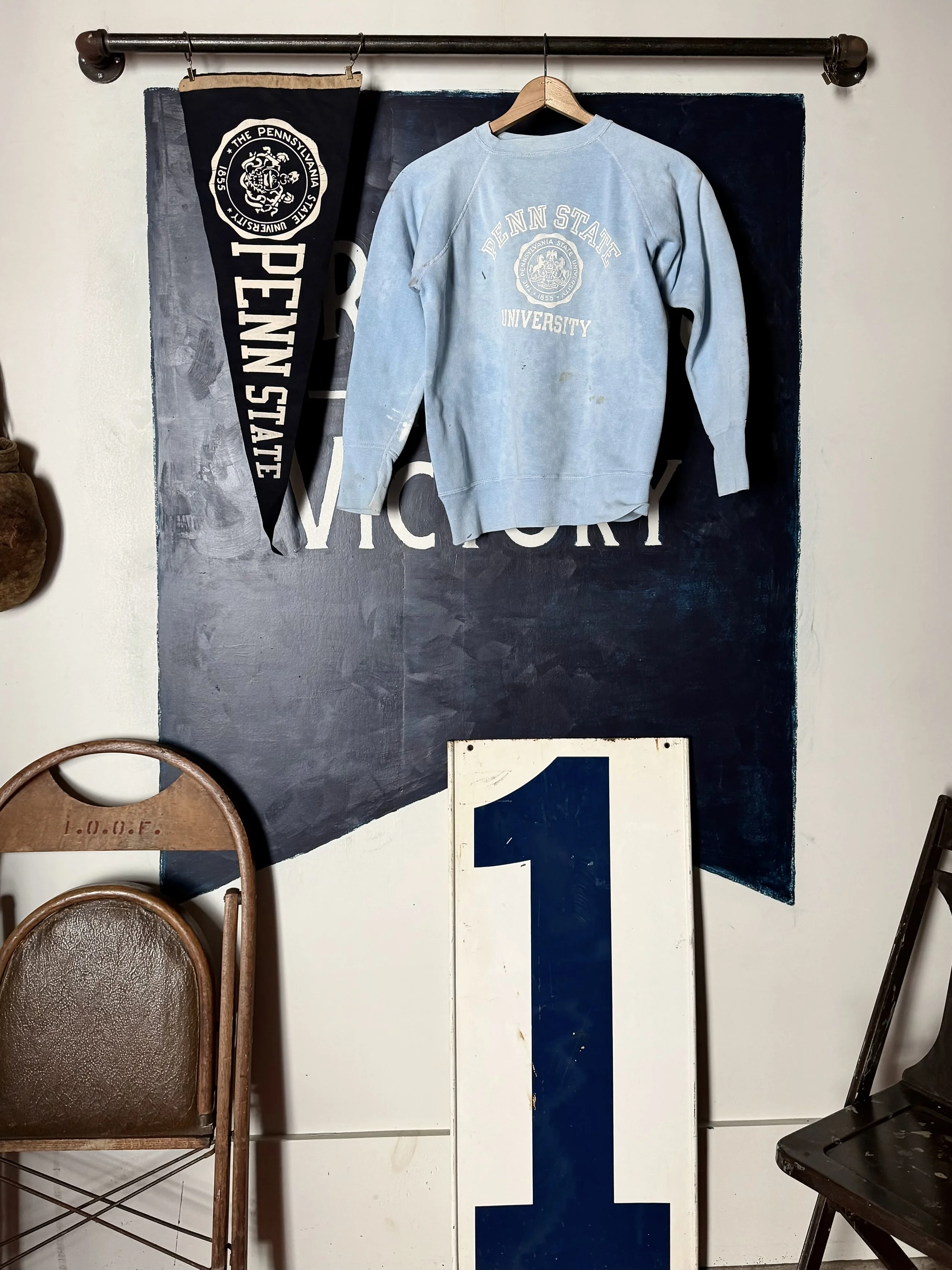 VINTAGE 1950's - 70's PENN STATE UNIVERSITY RAGLAN SWEATSHIRT