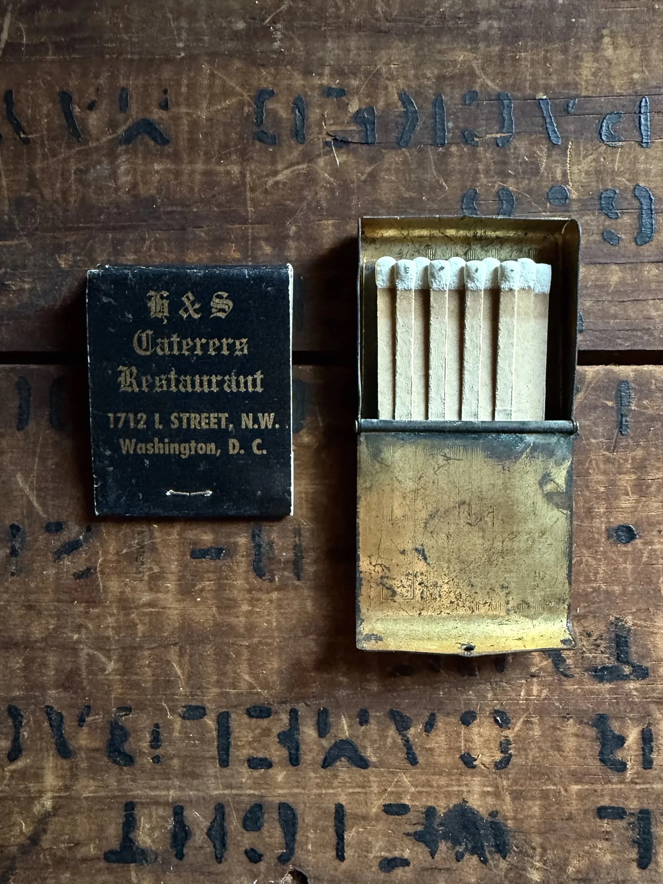VINTAGE 1930's - 1950's BRASS POCKET MATCH SAFE