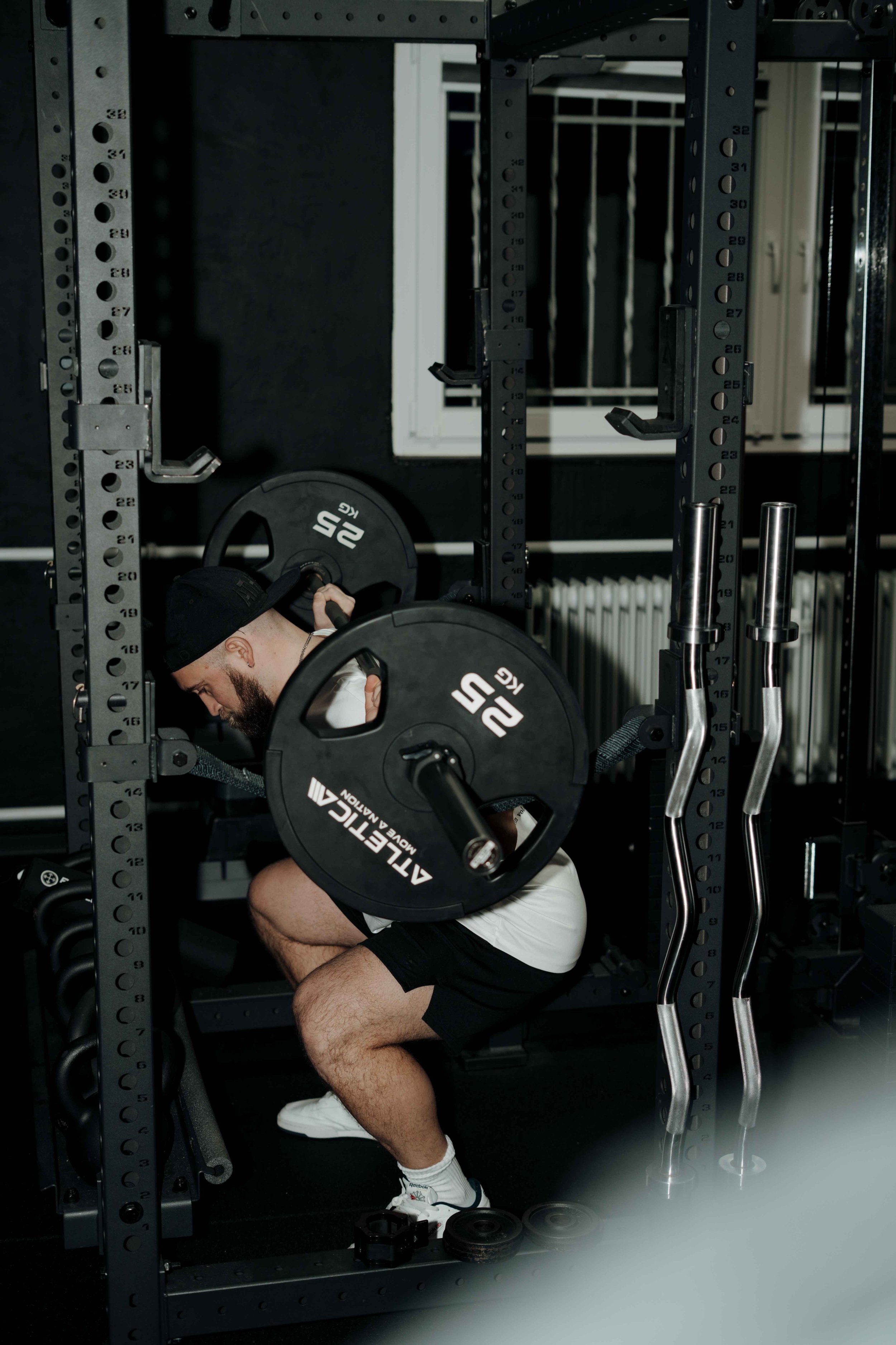 Coach Takis im eigenen Fitnessstudio in Bruchköbel – Personaltraining in der Gruppe für Teilnehmer aus Bruchköbel, Erlensee und Nidderau.