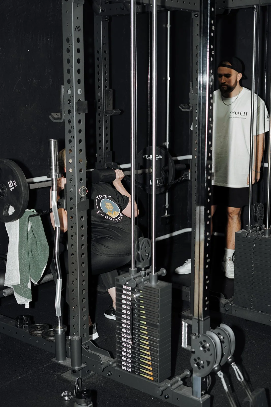 Personaltraining mit Trainer Takis im Fitnessstudio Bruchköbel – individuelle Betreuung während funktionalem Training, auch für Hanau und Maintal.