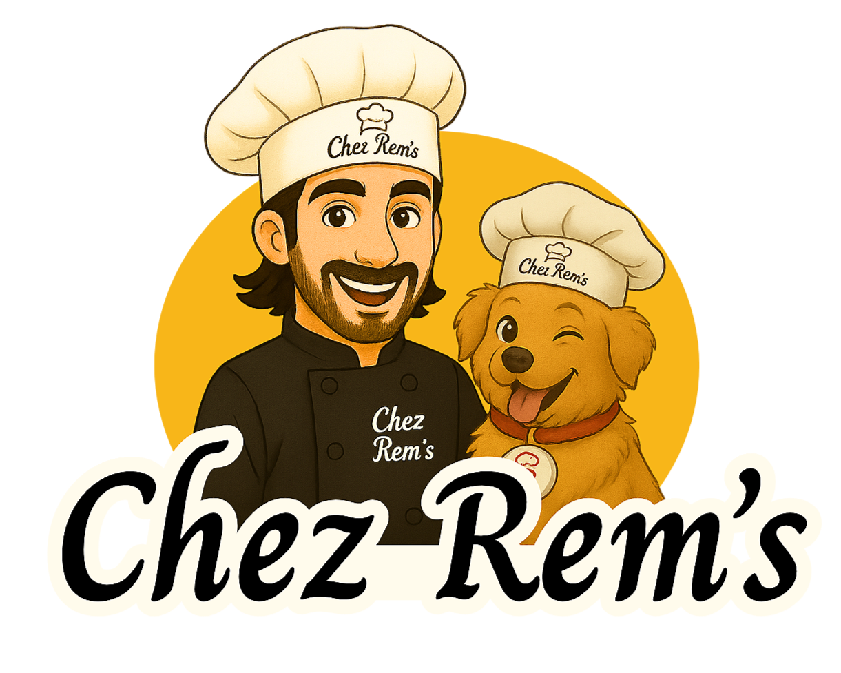 Logo de Chez Rem's avec un chef et un chien portant des chapeaux de chef, le chef souriant et le chien faisant un clin d'œil.