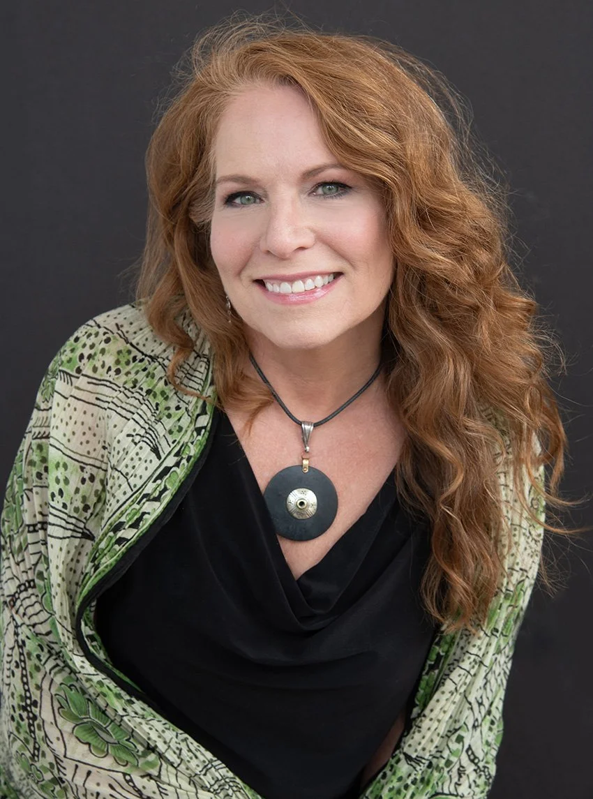 photo of Cindy Scott