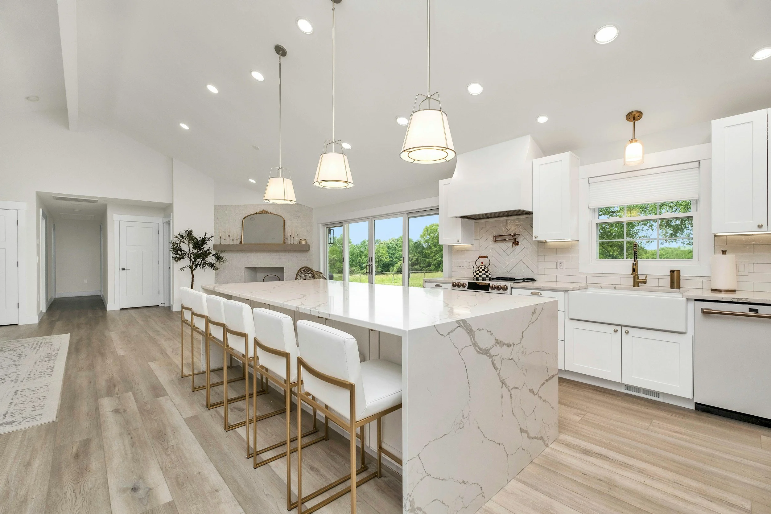 Kitchen island after a recurring house cleaning