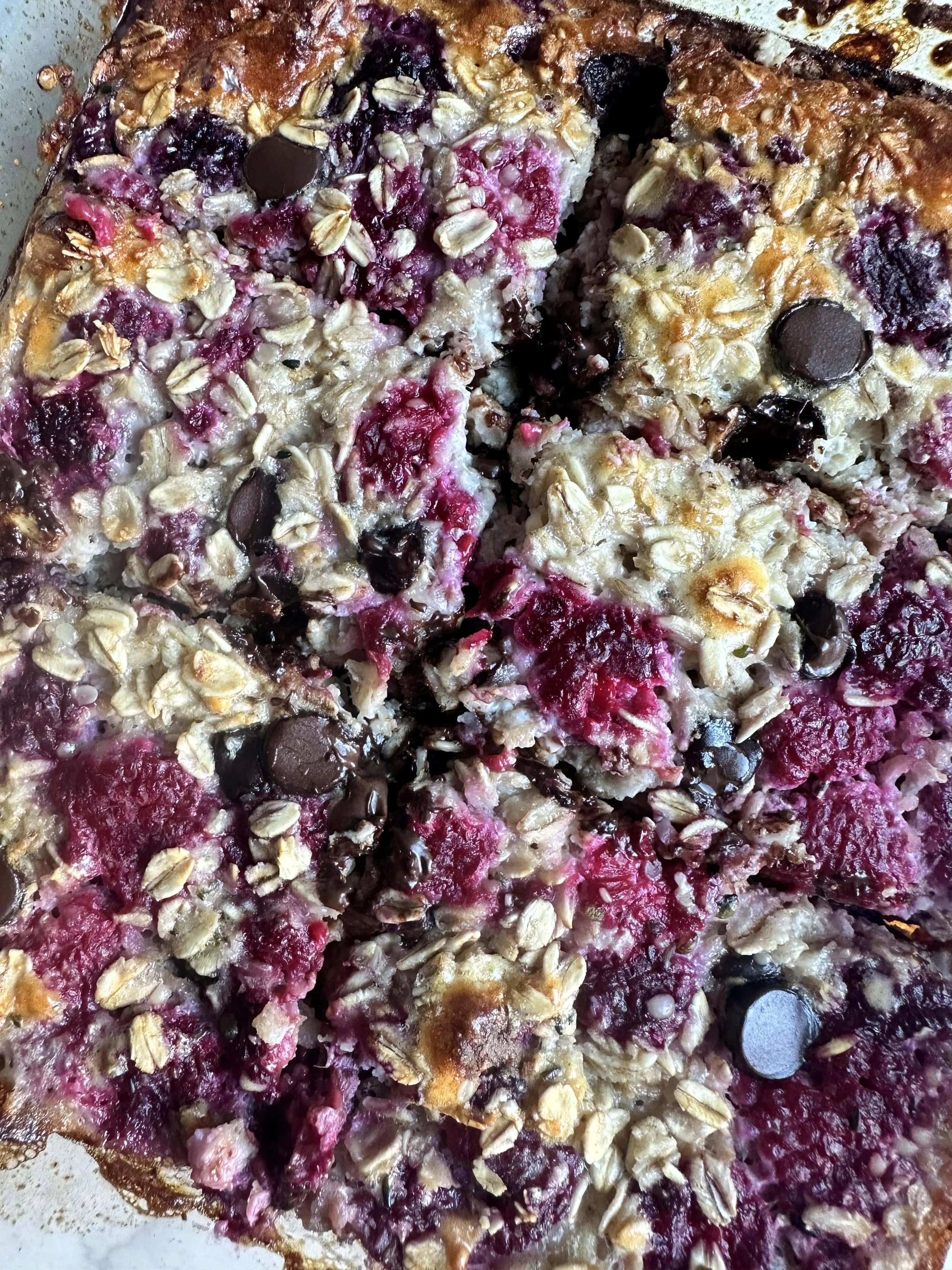 Raspberry Chocolate Chip Baked Oats