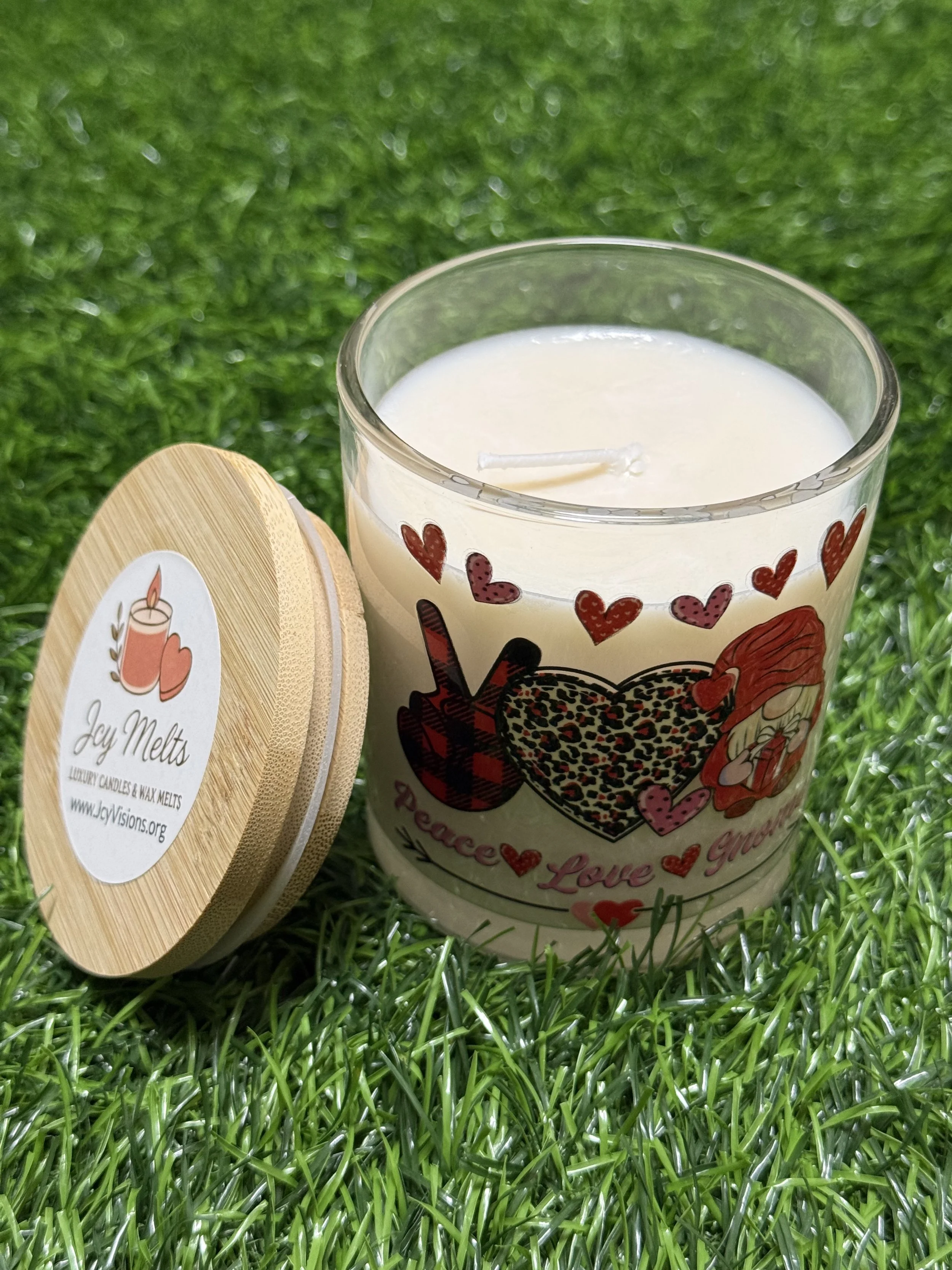 Bombshell Peace & Love Glassy 1 Wick Candle 8oz