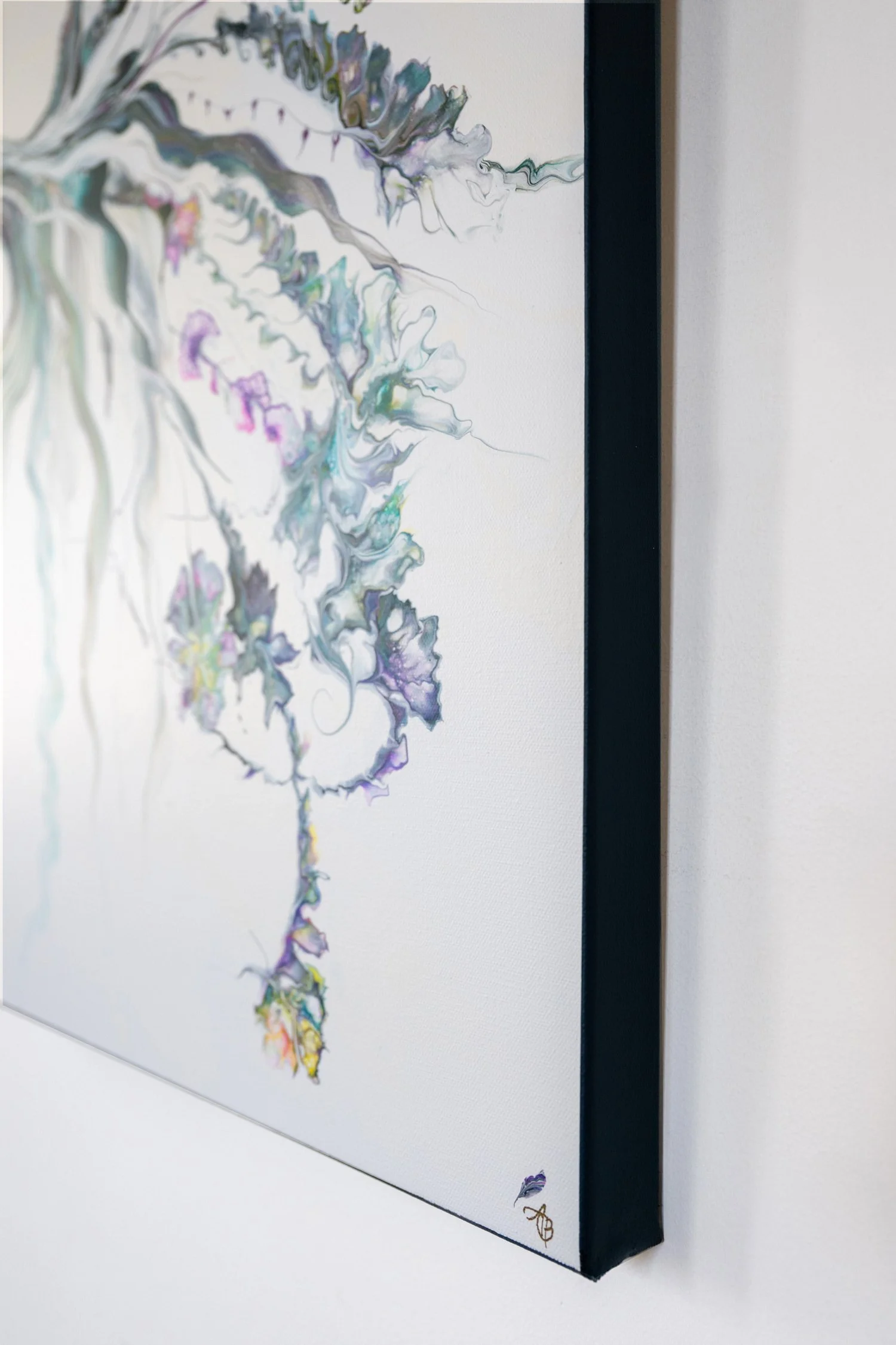 Spray by Arlene Best Artist – side view