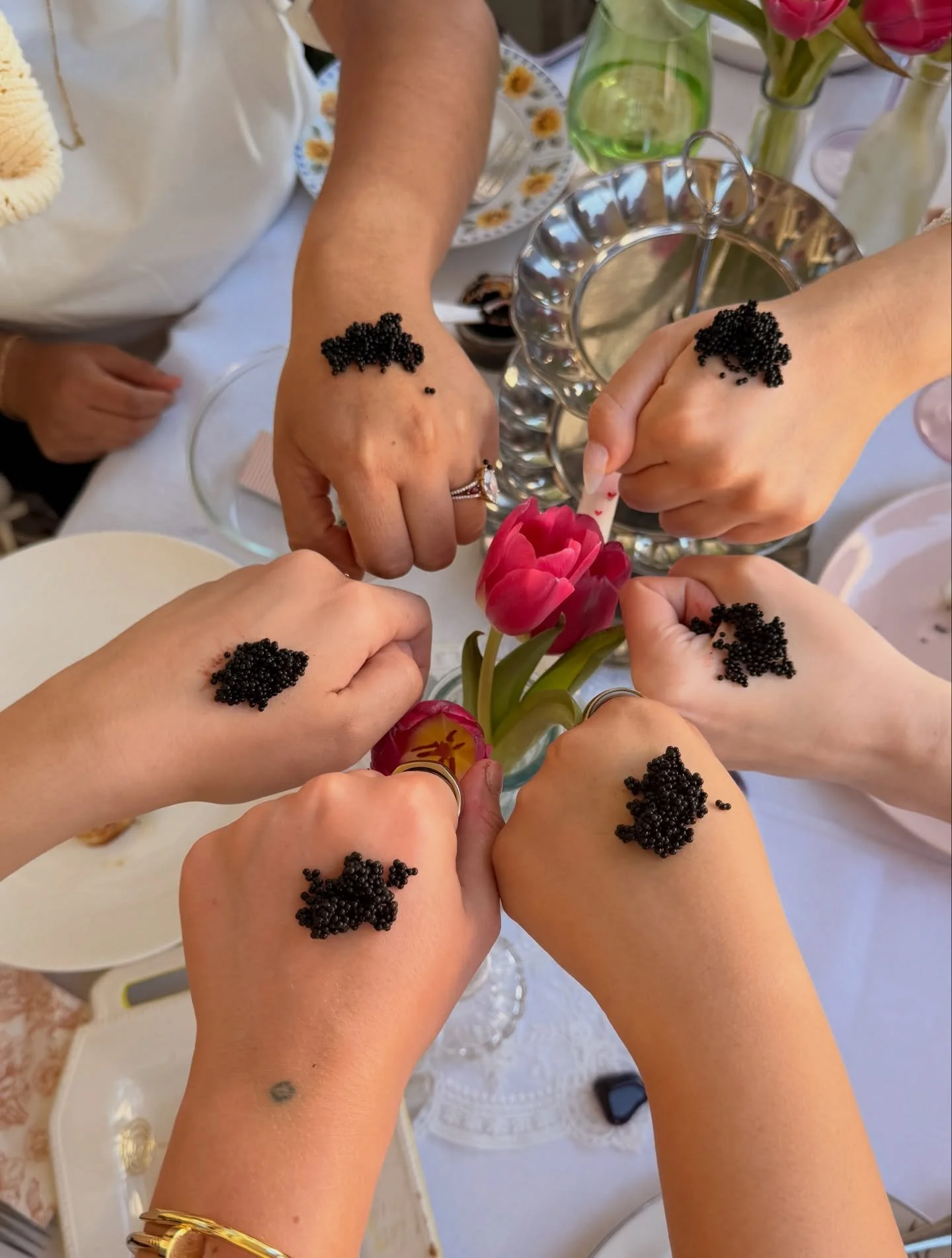 hosting the girls calls for caviar towers + crudit&eacute;s too pretty to eat (jk it was demolished) 

#chef #host #atx #spring