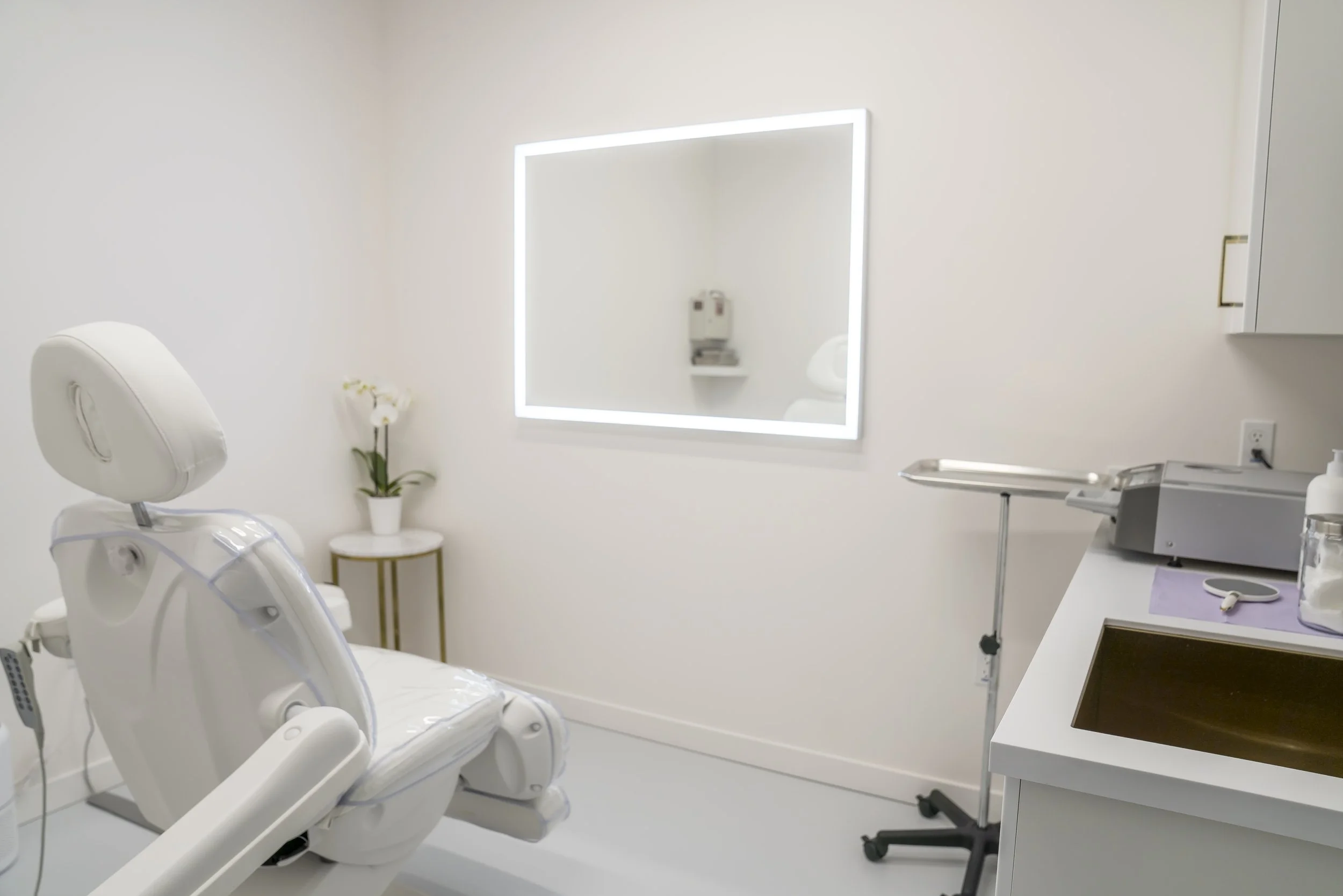Rion Jewelry Procedure Room 2.jpg