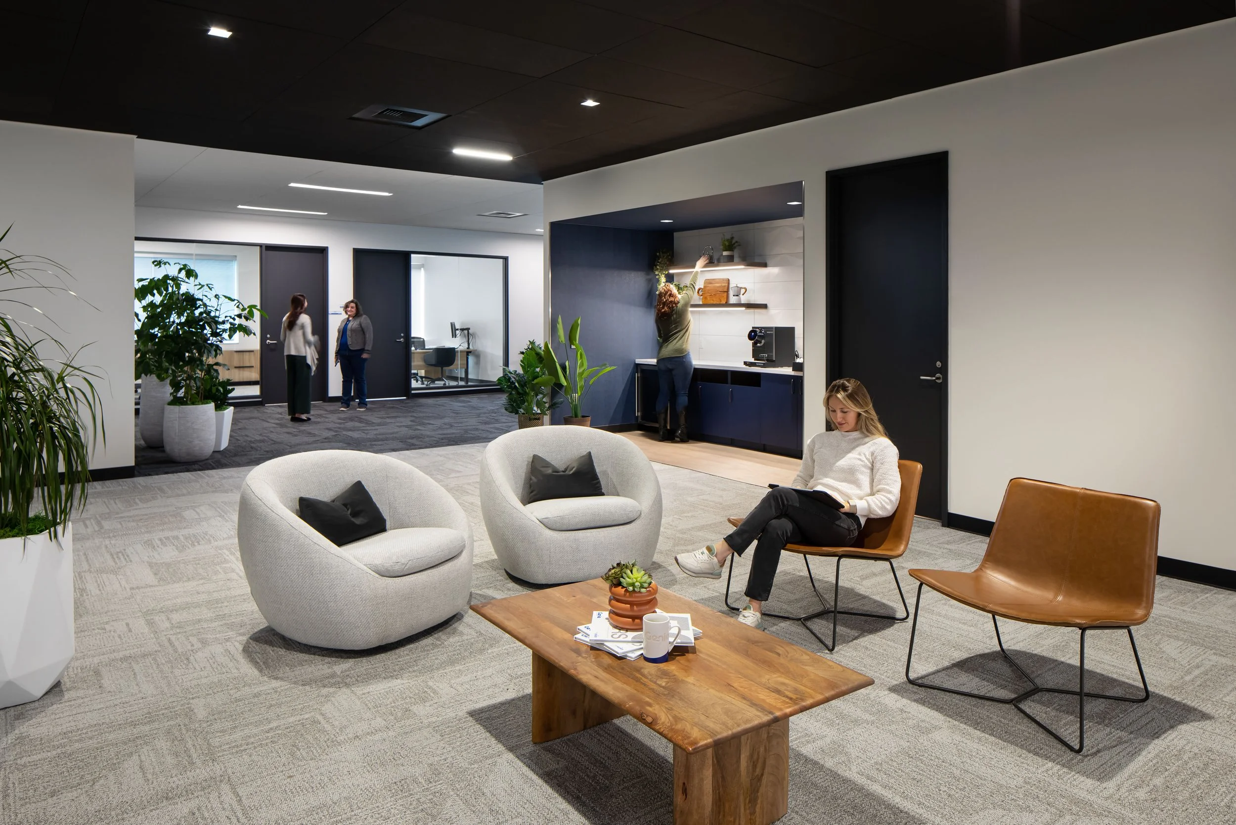 IMG_0106--2 copy.jpg