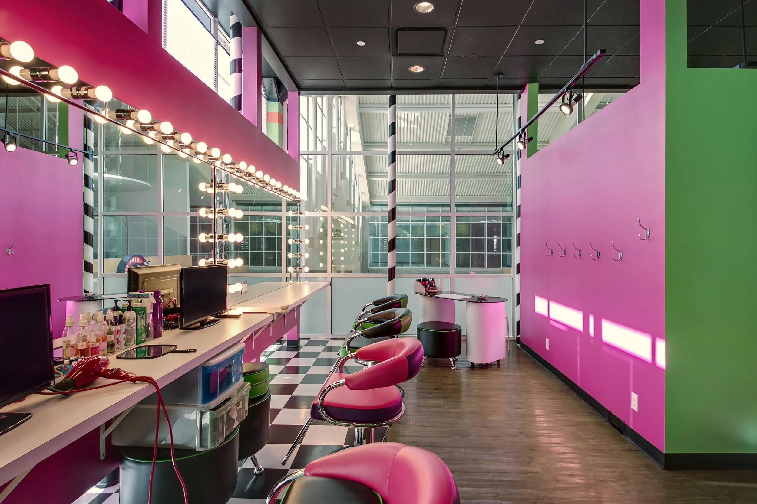 SHARKEY'S CUTS FOR KIDS