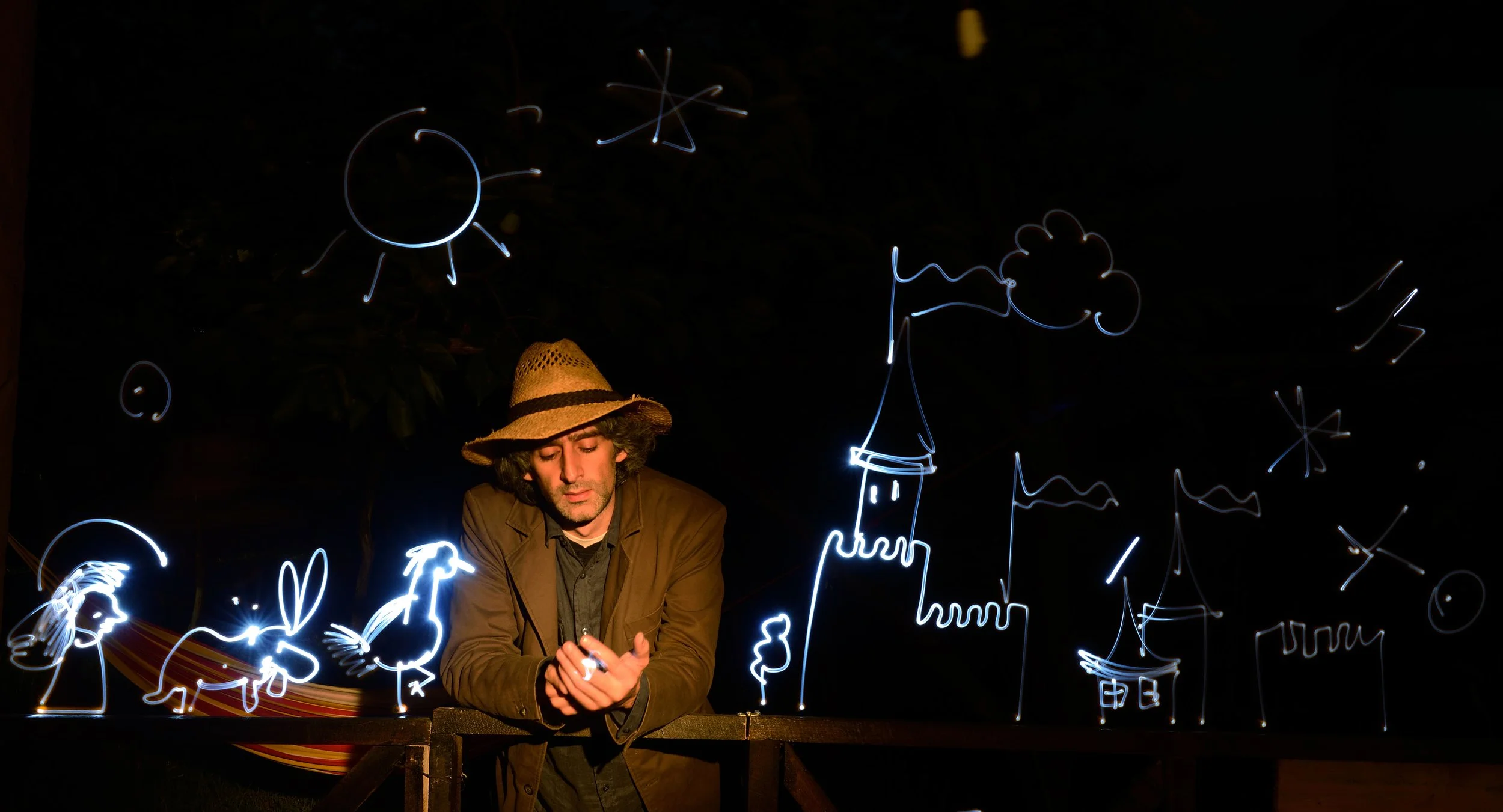 Freezlight, light Painting. Drawing with flash light. Anton Balanchivadze