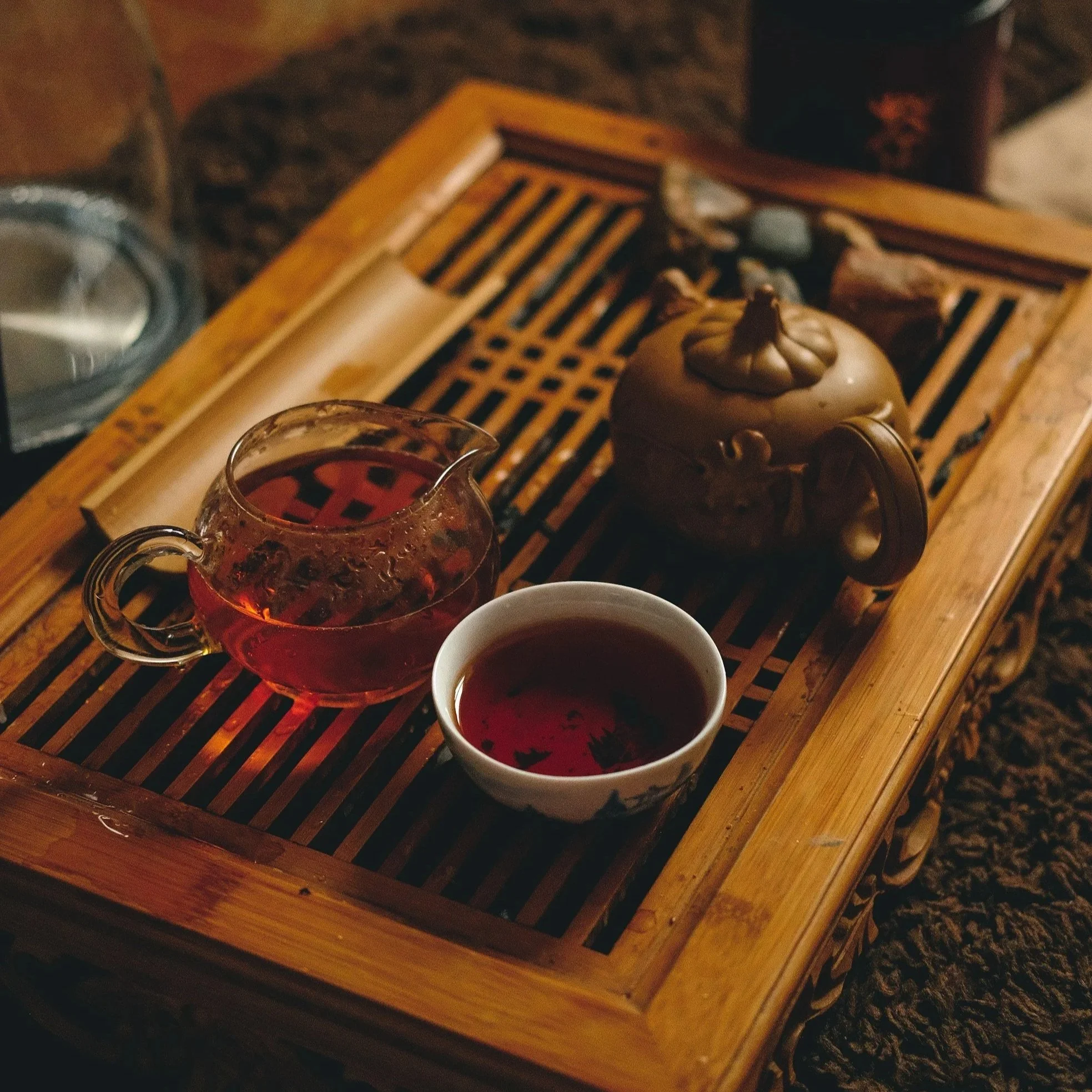 Tong Tong, Therapist. Therapy for anxiety, depression, relationship challenges, EMDR Therapy in Alberta, Ontario in Chinese Mandarin.