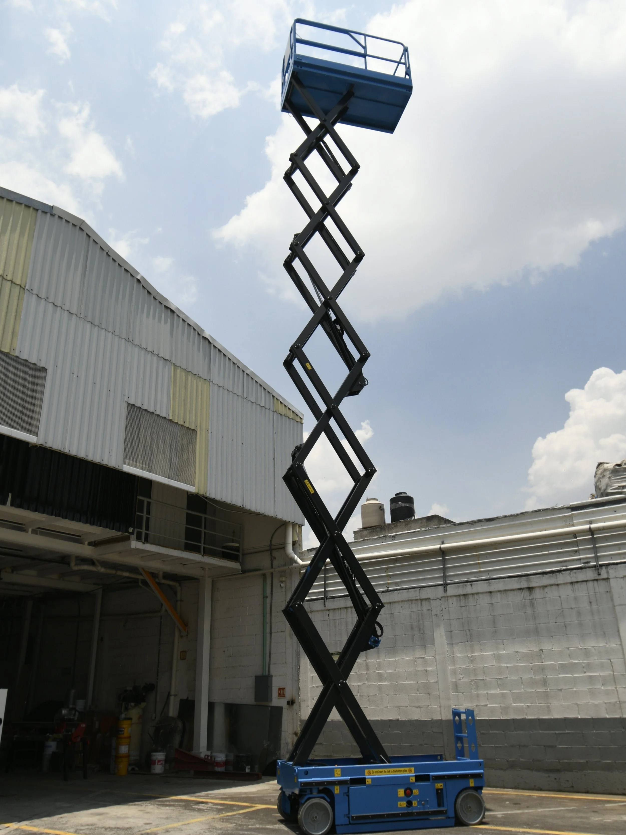 Plataforma de tijera de 12 m
