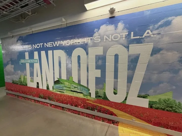 land of oz.jpg