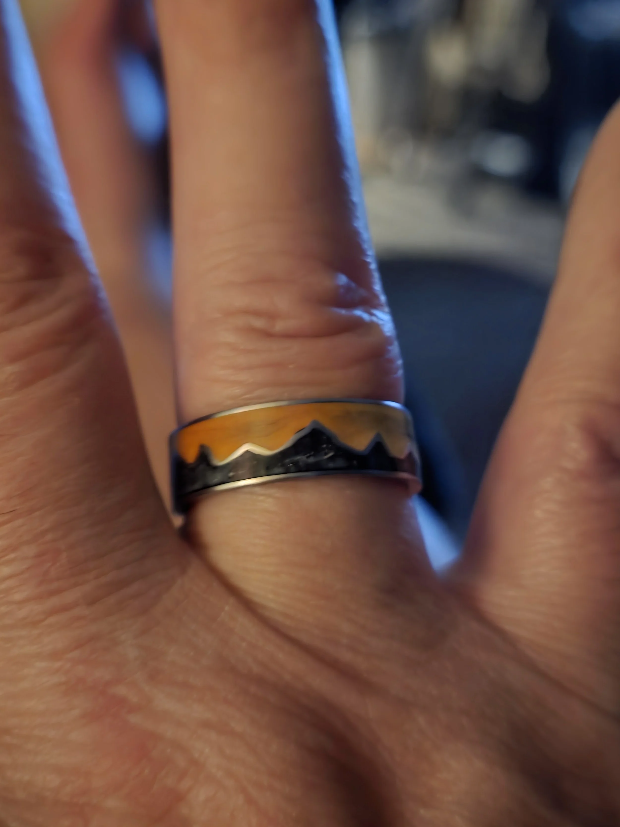 Mountain View Landscape Ring
